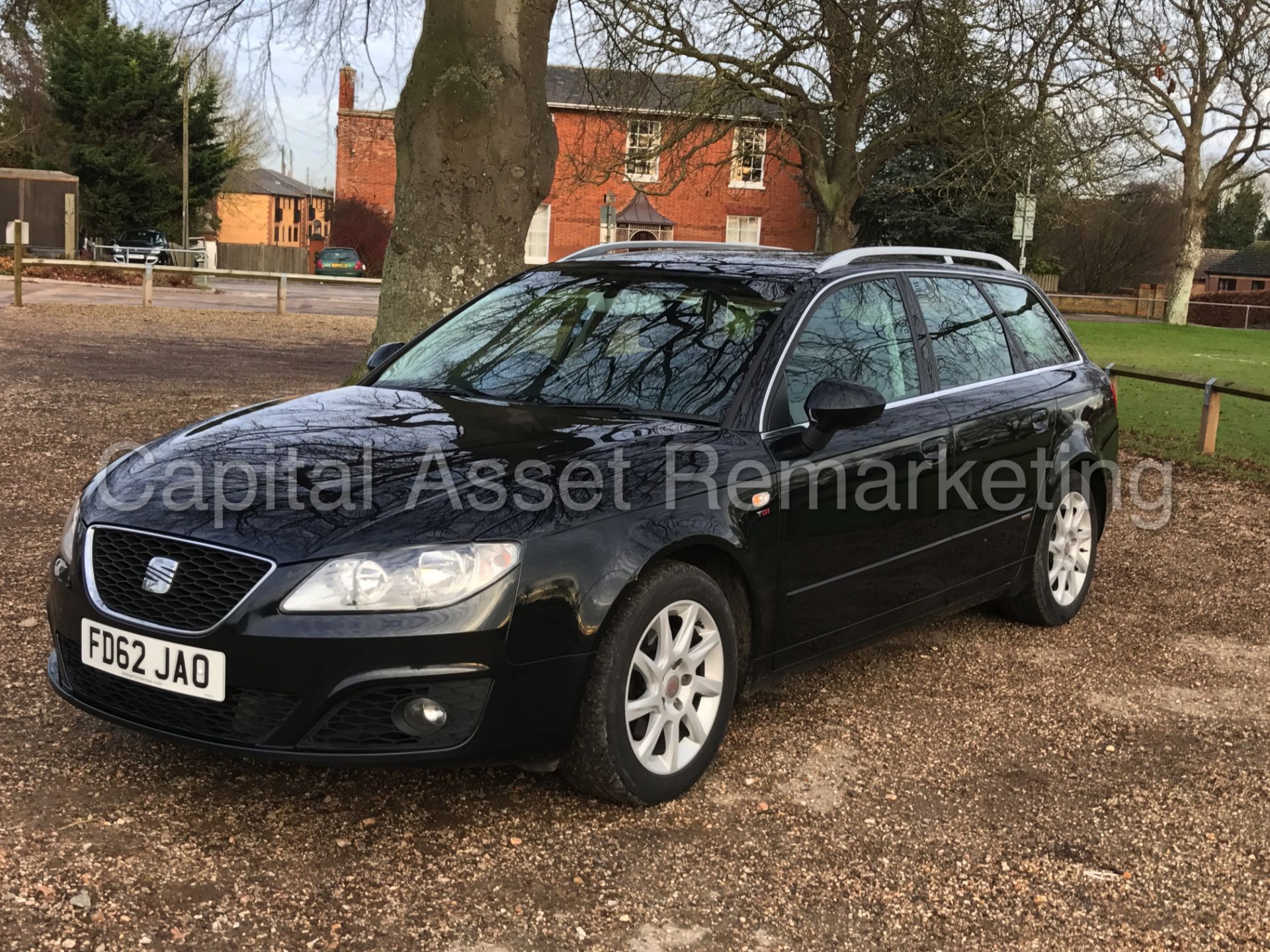 SEAT EXEO ESTATE 'ECOMOTIVE - SE TECH' (2013 MODEL) '2.0 TDI - 6 SPEED - LEATHER - SAT NAV' *LOOK* - Bild 4 aus 29