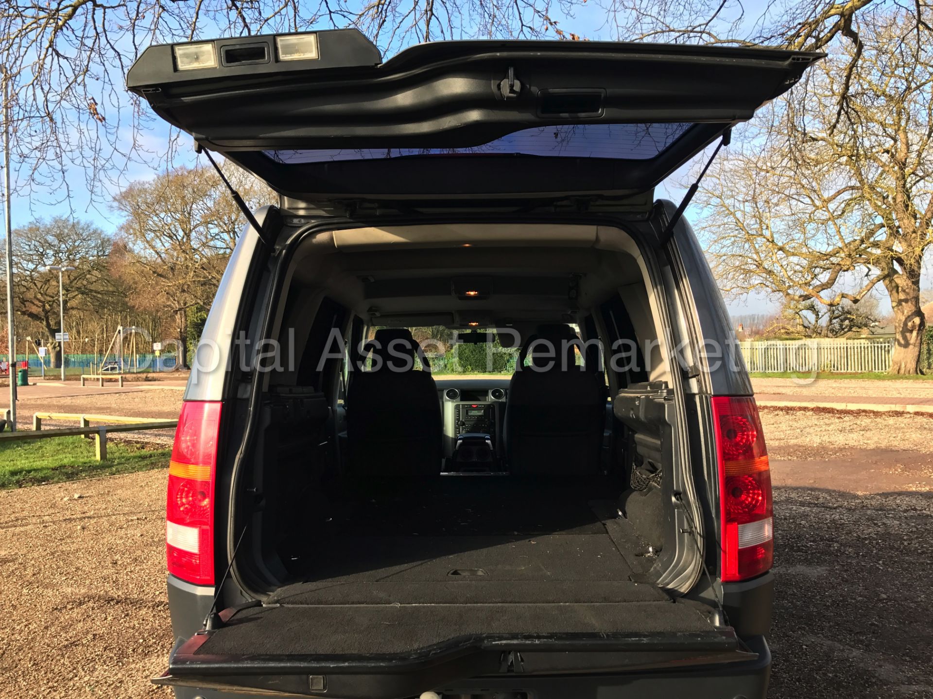 (On Sale) LAND ROVER DISCOVERY 3 'COMMERCIAL' (2009 - 09 REG) '2.7 TDV6 - AUTO TIP TRONIC' *RARE* - Bild 13 aus 26