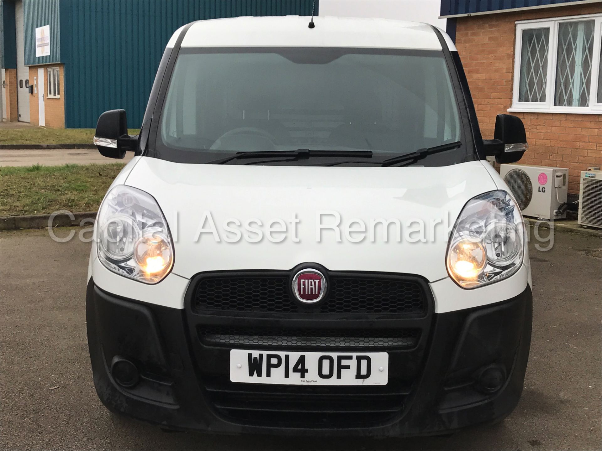 FIAT DOBLO 16V SWB (2014) '1.3 MULTI-JET - DIESEL - 5 SPEED' (1 COMPANY OWNER) **LOW MILES** - Image 8 of 19