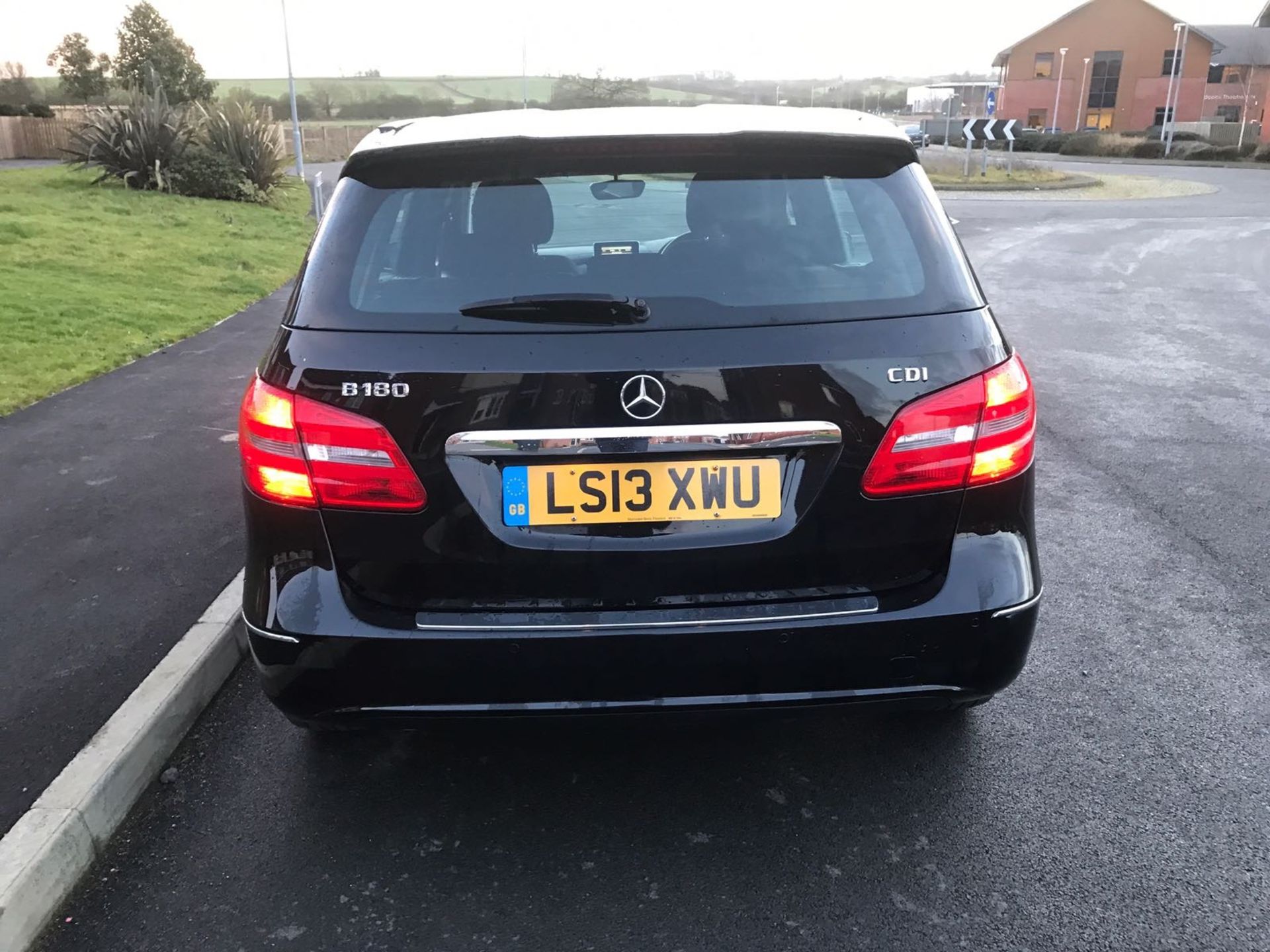 MERCEDES B180CDI "SPECIAL EQUIPMENT" BLACK EDITION - 13 REG - 1 OWNER - HUGH SPEC - LOOK!!! - Image 5 of 19