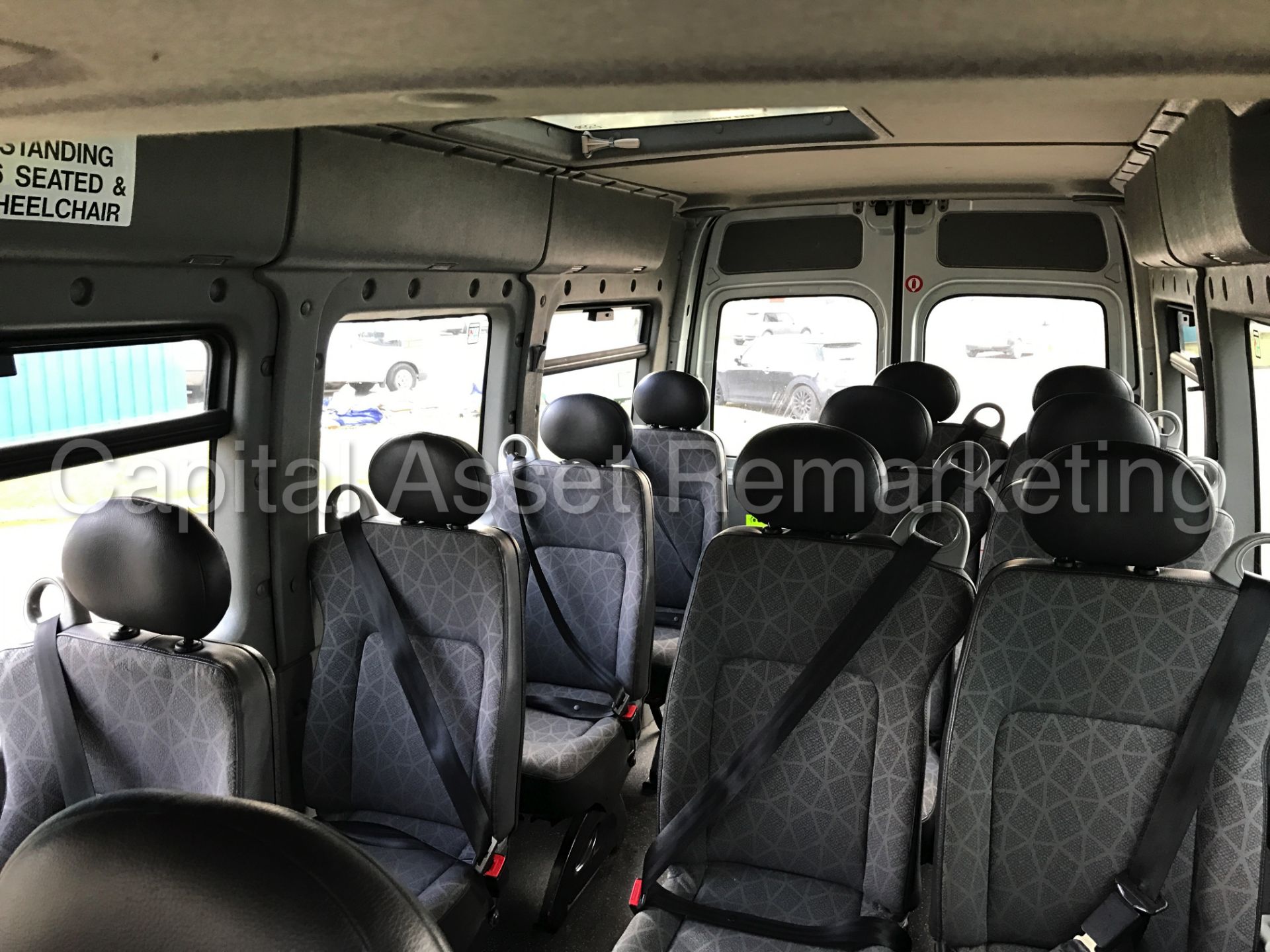 (On Sale) RENAULT MASTER LM39 'LWB - 13 SEATER BUS' (2007 - 07 REG) '2.5 DCI - 6 SPEED - AIR CON' - Image 18 of 22