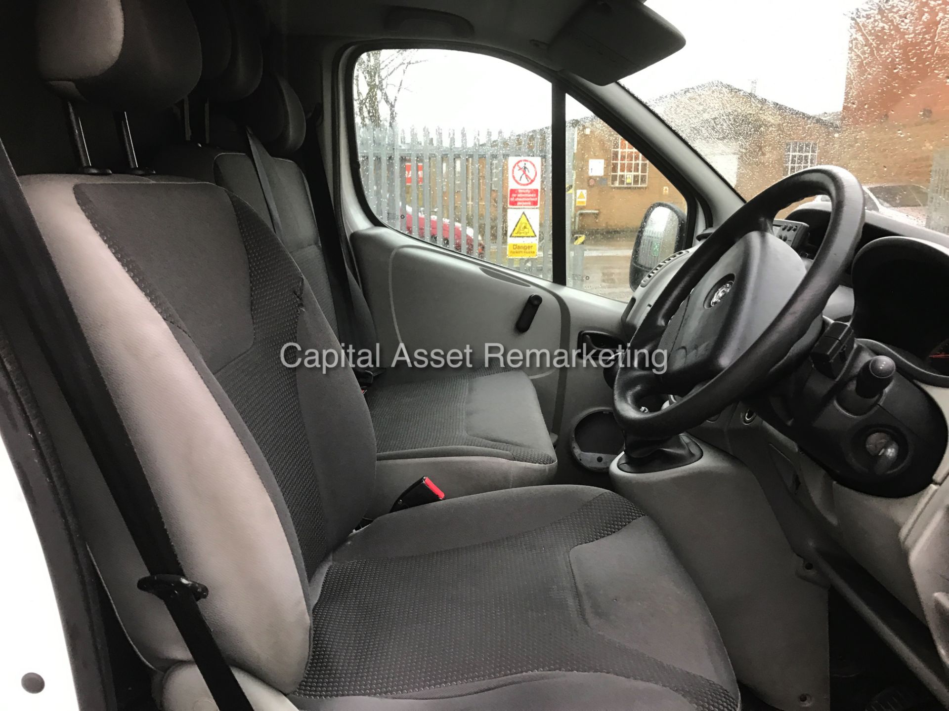 VAUXHALL VIVARO 2.0CDTI (115) "FRIDGE VAN" (2013 MODEL) 1 OWNER - GREAT SPEC- TEMPERATURE CONTROLLED - Image 7 of 15