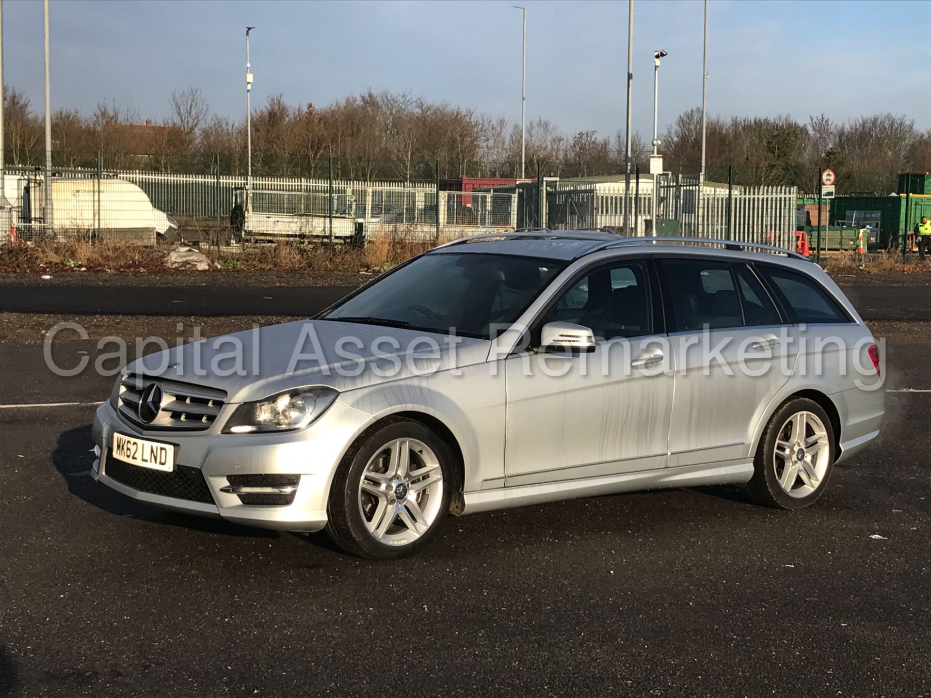 MERCEDES-BENZ C220 CDI 'AMG SPORT' (2013 MODEL) '5 DOOR ESTATE - LEATHER - SAT NAV' (FULLY LOADED) - Image 4 of 27