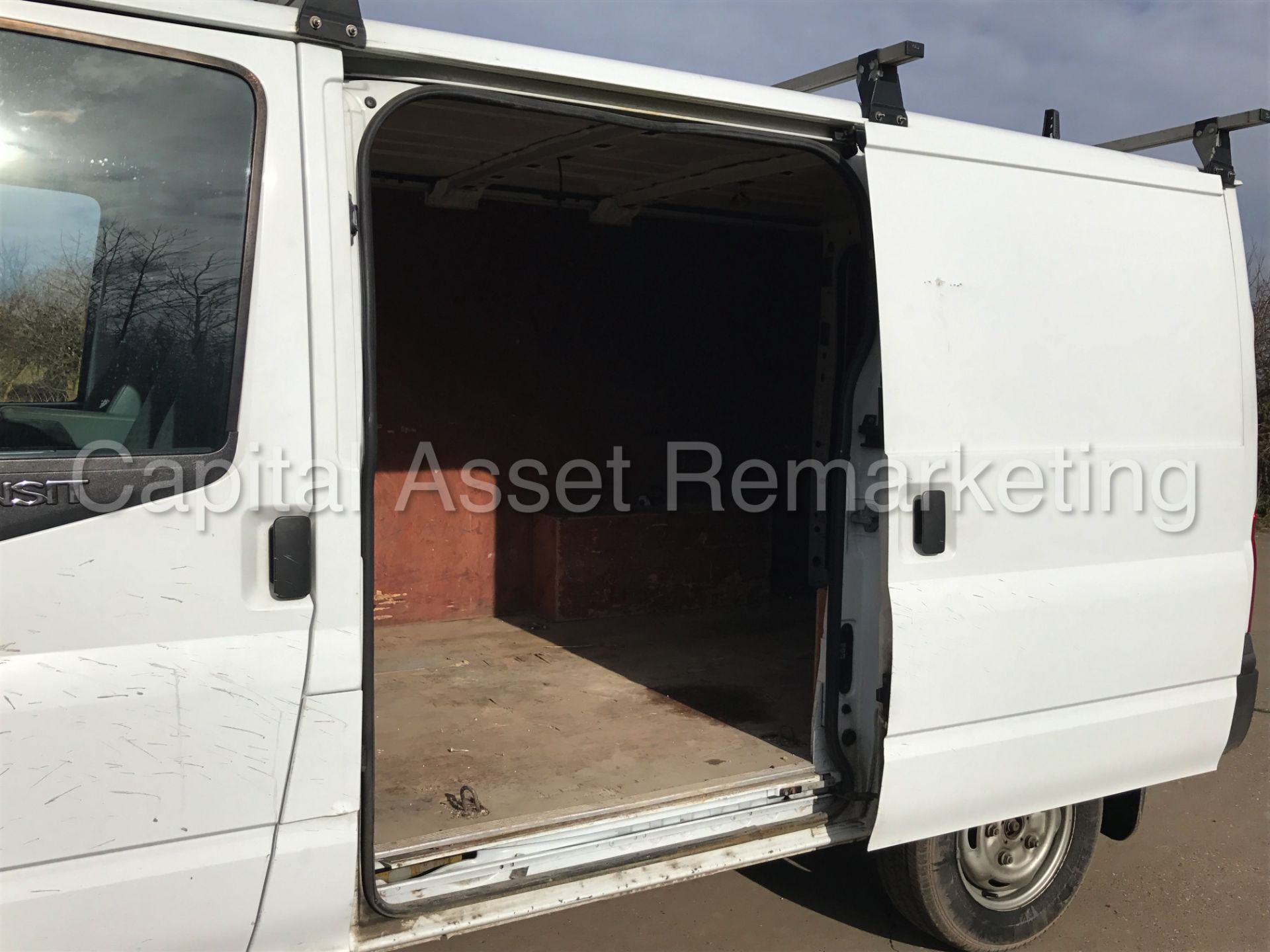 (On Sale) FORD TRANSIT 100 T280 FWD (2012) '2.2 TDCI - SWB - 100 PS - 6 SPEED' (1 FORMER KEEPER) - Image 10 of 19