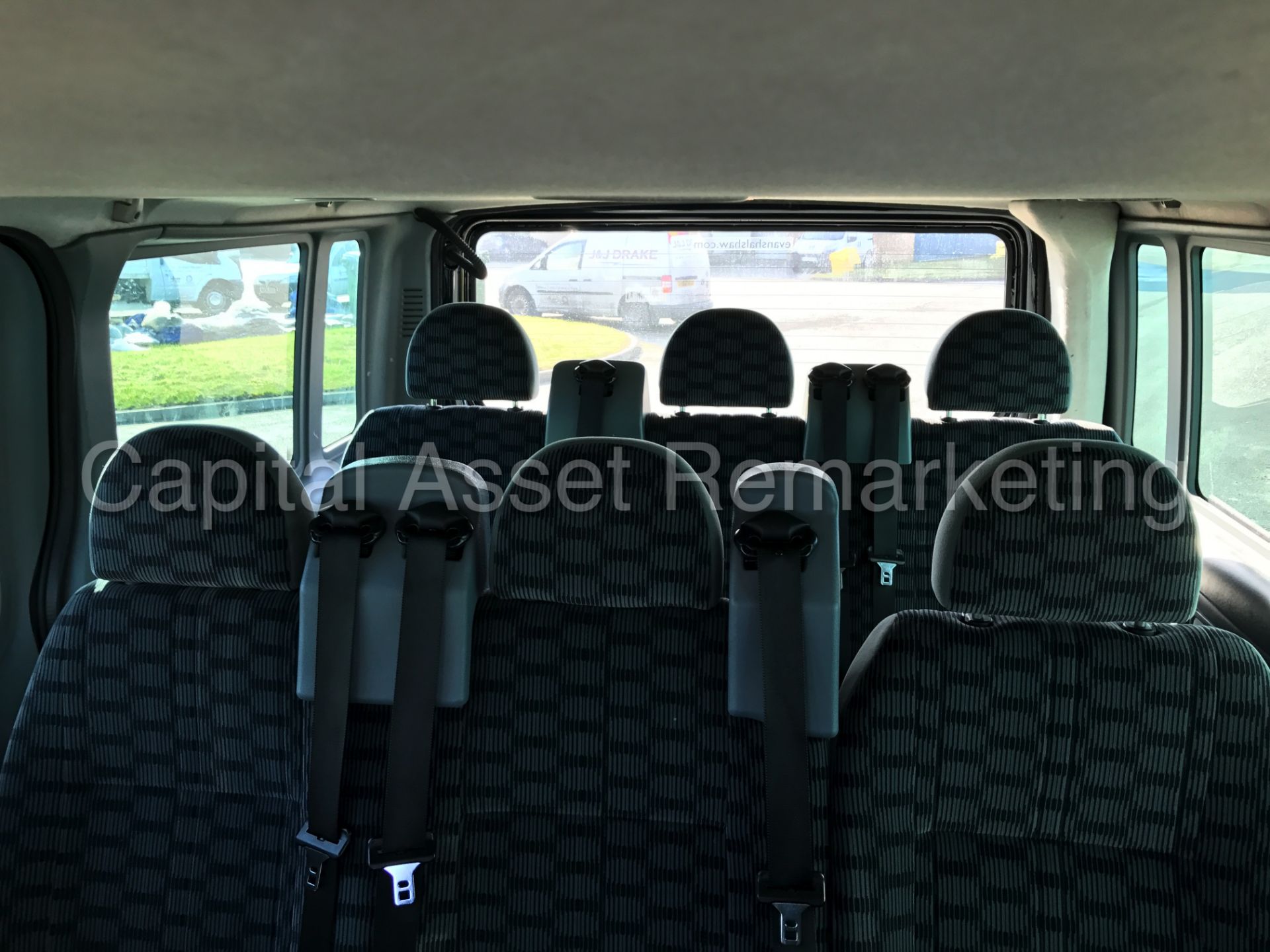 FORD TRANSIT TOURNEO 'GLX EDITION' (2008) '2.2 TDCI - 9 SEATER BUS - AIR CON ' *HUGE SPEC* (NO VAT) - Image 17 of 32