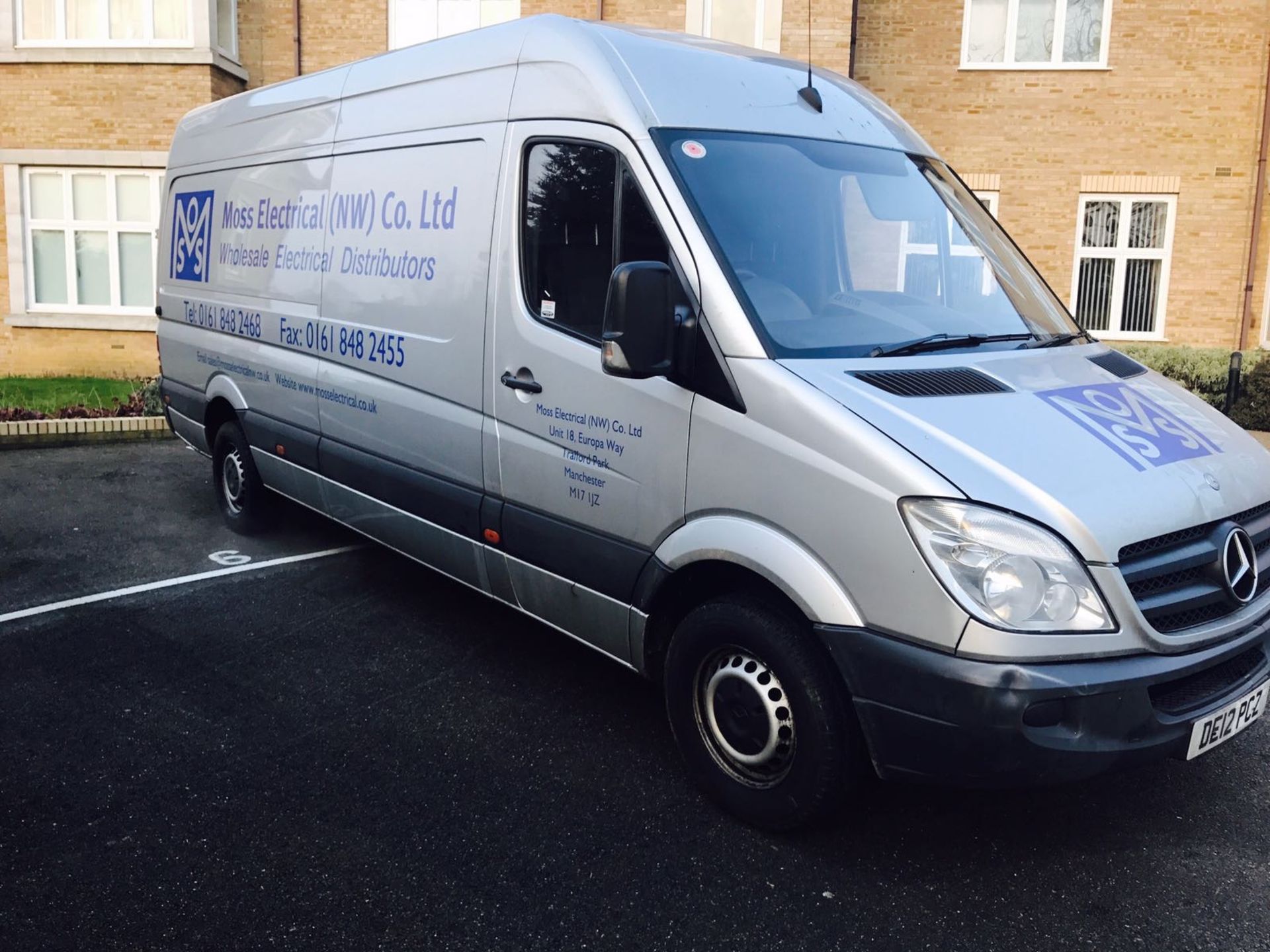 MERCEDES SPRINTER 313CDI LONG WHEEL BASE / HIGH ROOF - 2013 MODEL - 1 PREVIOUS OWNER - SILVER - LOOK - Image 2 of 9