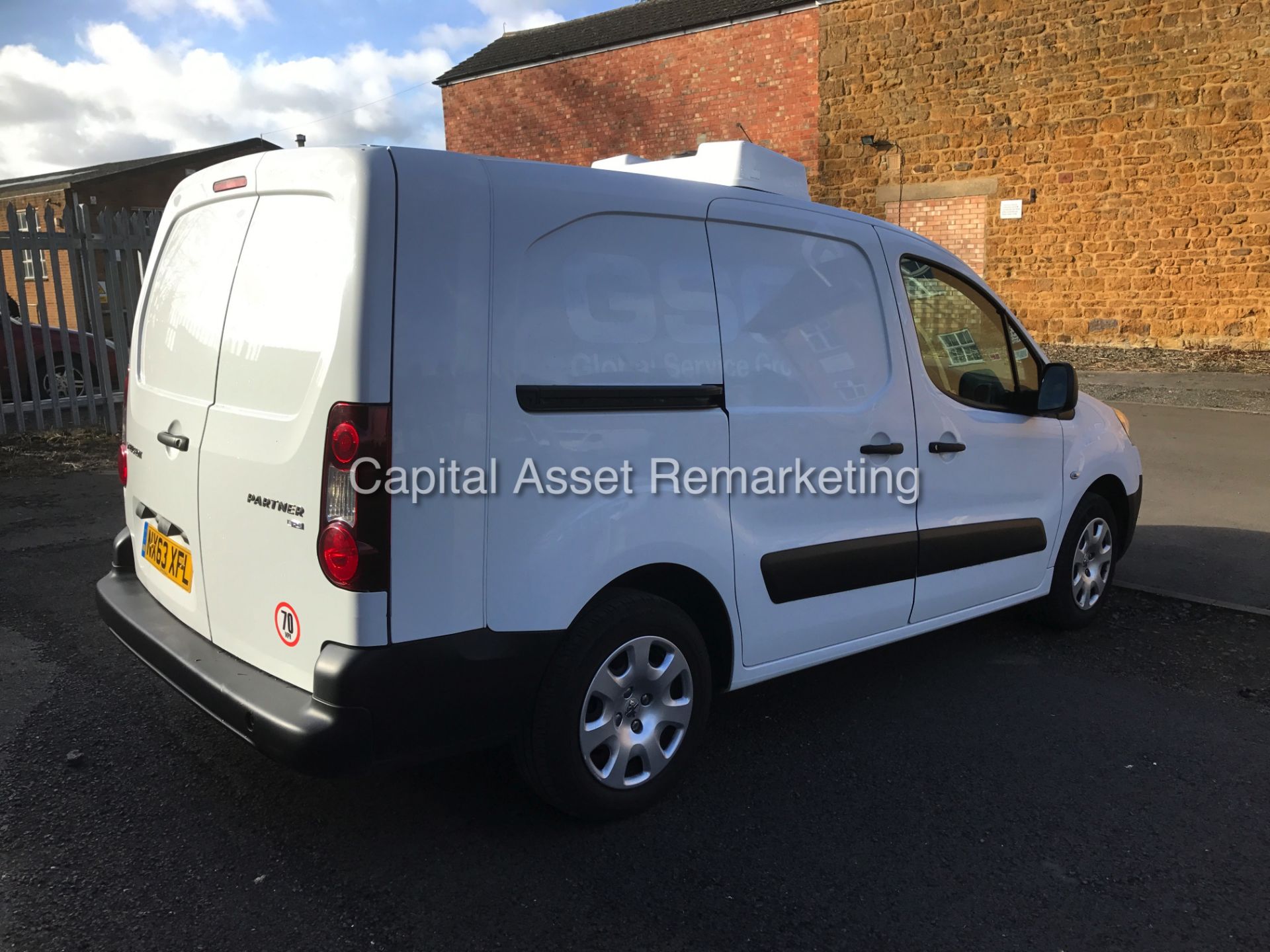 (ON SALE) PEUGEOT PARTNER 1.6HDI "ECO" LWB FRIDGE VAN (2014 MODEL) 1 OWNER - ELEC PACK "GAH" - Image 8 of 17