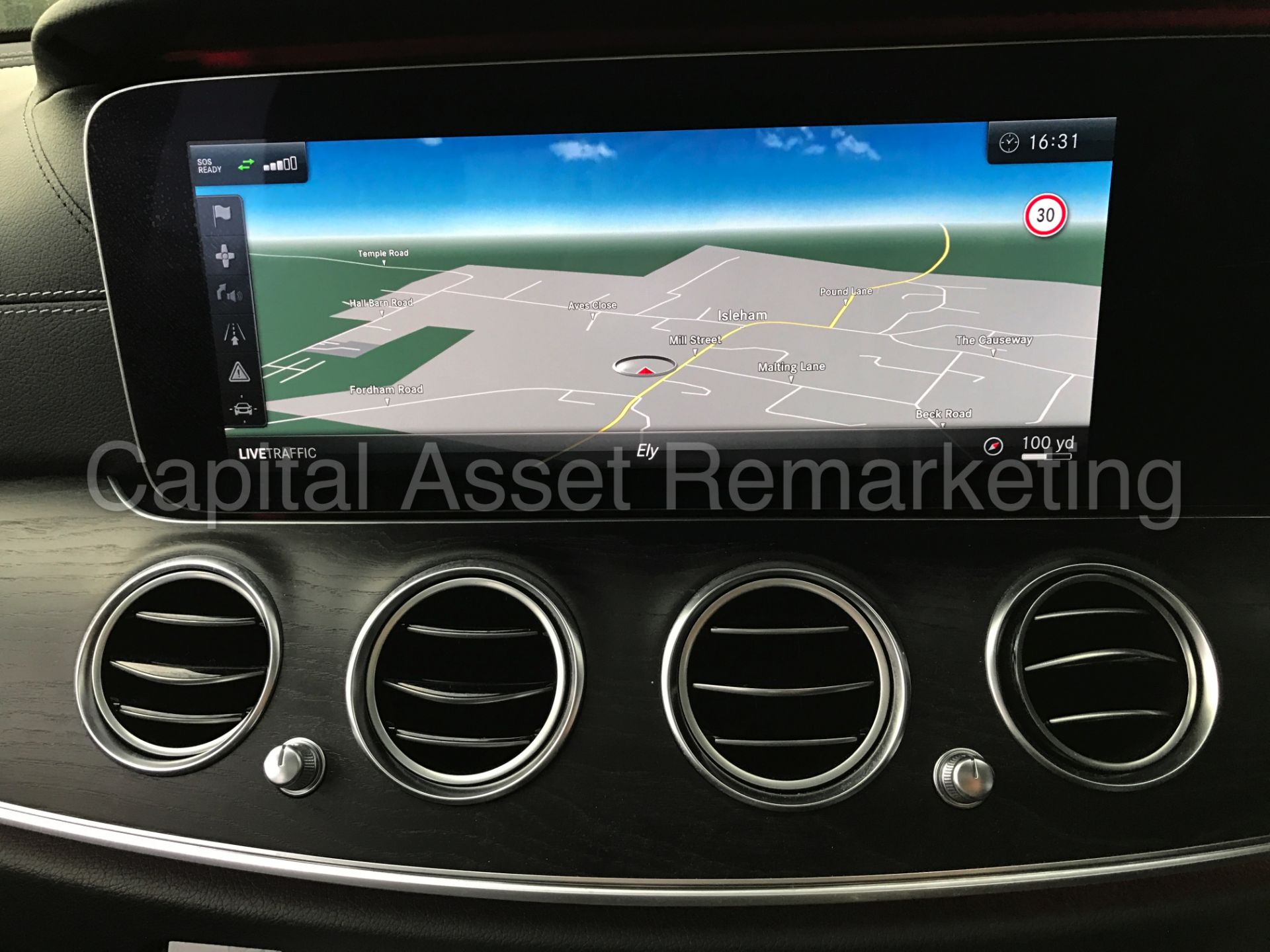 MERCEDES-BENZ E220d 'AMG Premium Plus' (2016) '9-G TRONIC - LEATHER - SAT NAV - PAN ROOF' *TOP SPEC* - Image 45 of 50