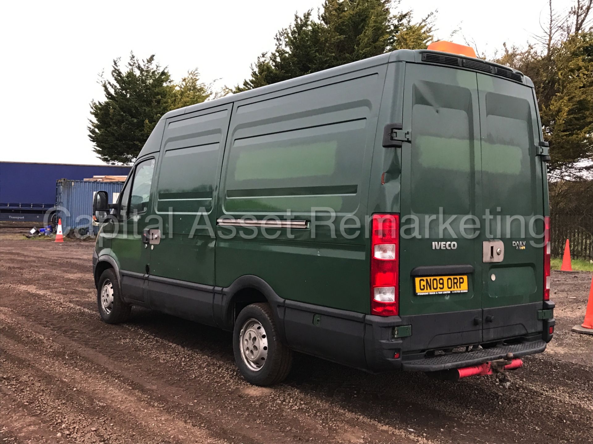 IVECO DAILY 35S12 'MWB HI-ROOF' (2009) '2.3 DIESEL - 120 BHP - 5 SPEED' (1 COMPANY OWNER) - Image 6 of 15