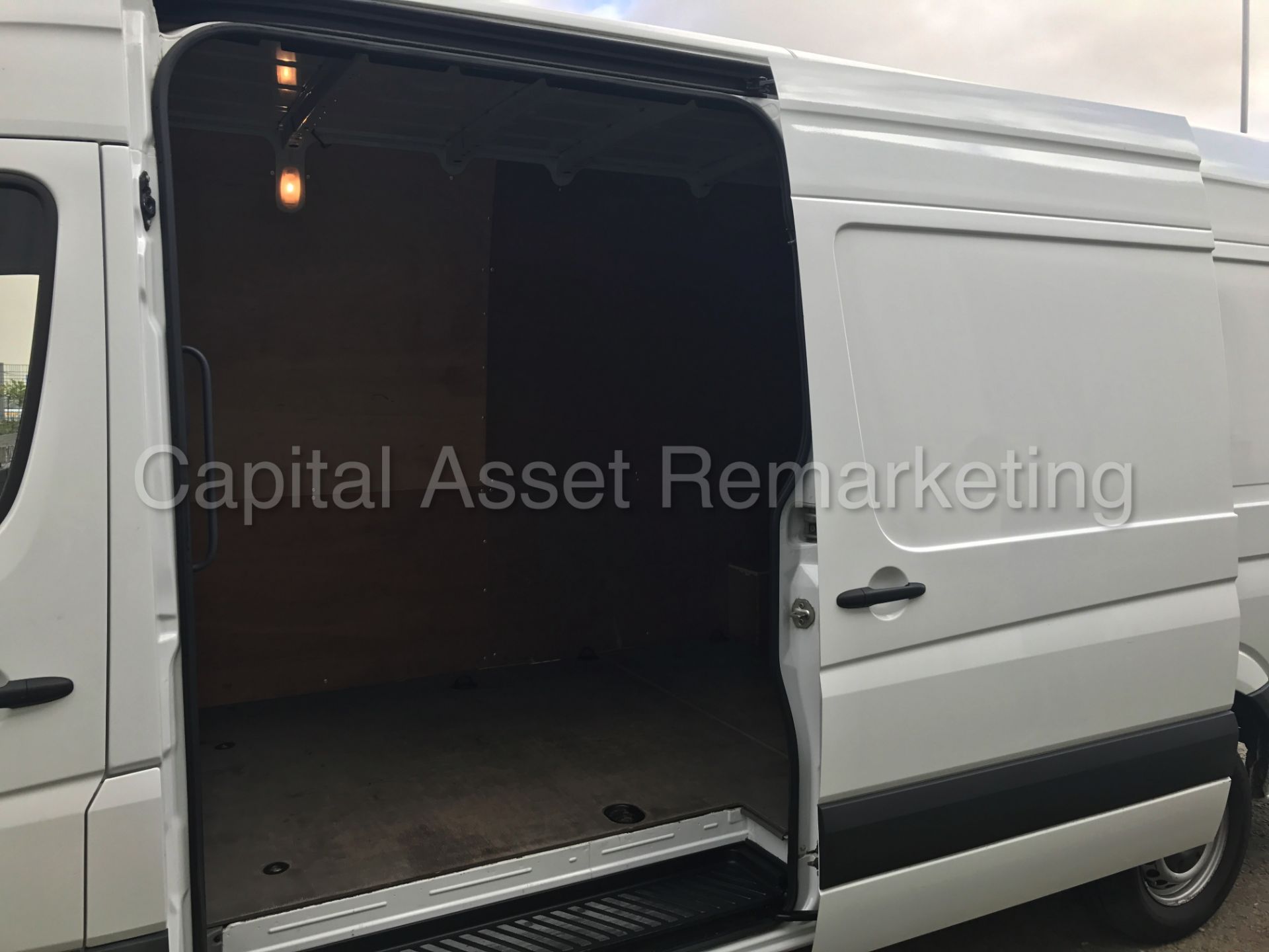 MERCEDES-BENZ SPRINTER 313 CDI 'LWB HI-ROOF' (2014 MODEL) '130 BHP - 6 SPEED - CRUISE' (1 OWNER) - Image 10 of 20