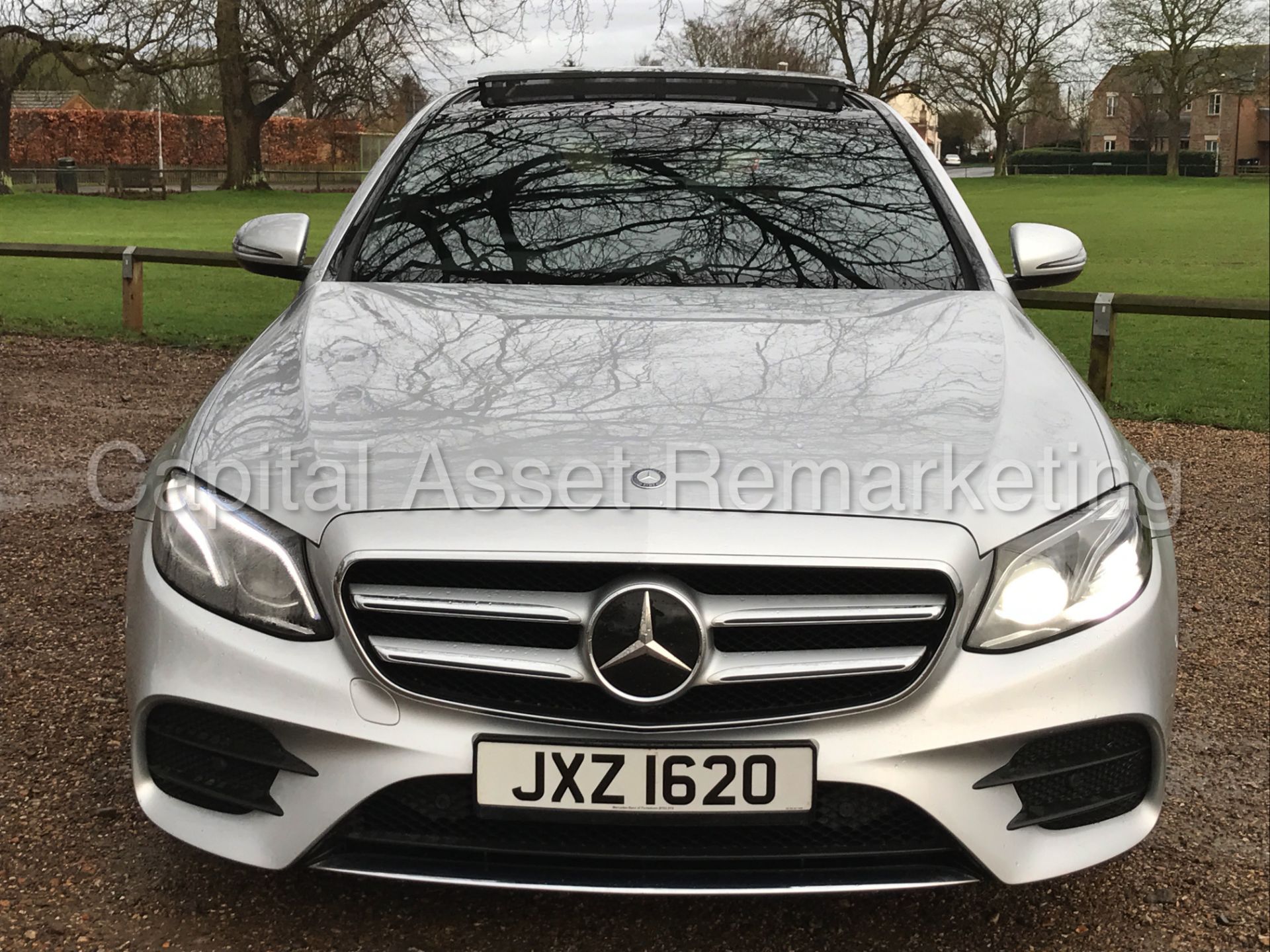 MERCEDES-BENZ E220d 'AMG Premium Plus' (2016) '9-G TRONIC - LEATHER - SAT NAV - PAN ROOF' *TOP SPEC* - Image 3 of 50