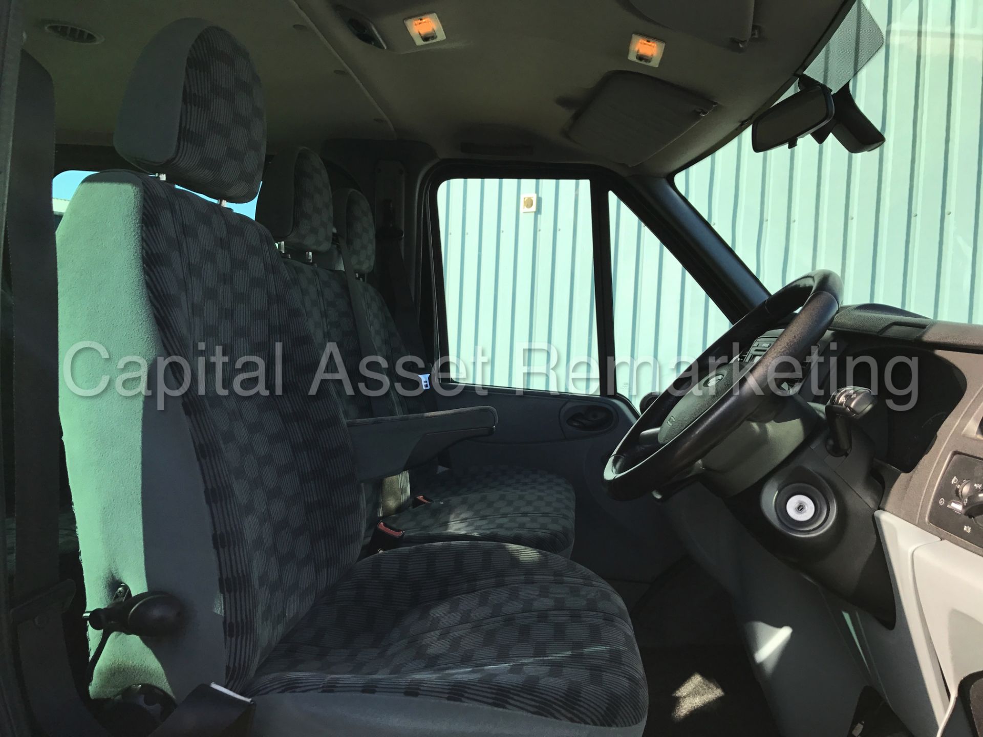 FORD TRANSIT TOURNEO 'GLX EDITION' (2008) '2.2 TDCI - 9 SEATER BUS - AIR CON ' *HUGE SPEC* (NO VAT) - Image 27 of 32