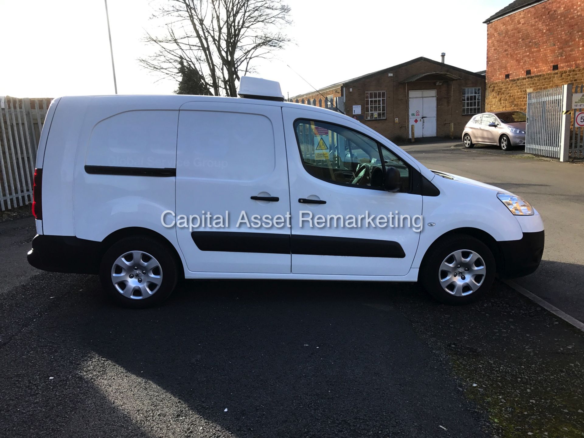 (ON SALE) PEUGEOT PARTNER 1.6HDI "ECO" LWB FRIDGE VAN (2014 MODEL) 1 OWNER - ELEC PACK "GAH" - Image 2 of 17