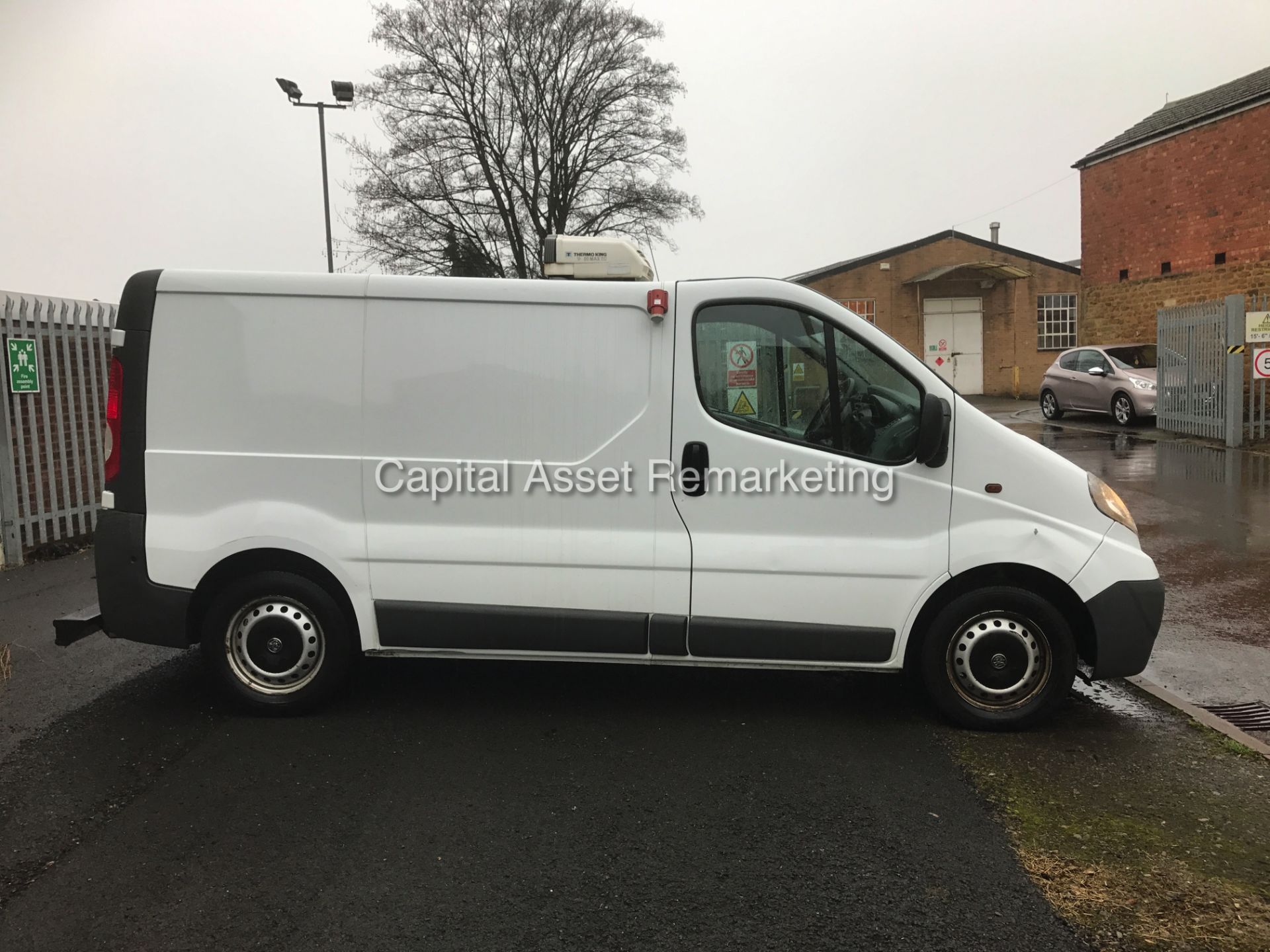 (ON SALE) VAUXHALL VIVARO 2.0CDTI (115) FRIDGE VAN - THERMO KING FRIDGE UNIT - (2013) MODEL -1 OWNER - Image 6 of 15