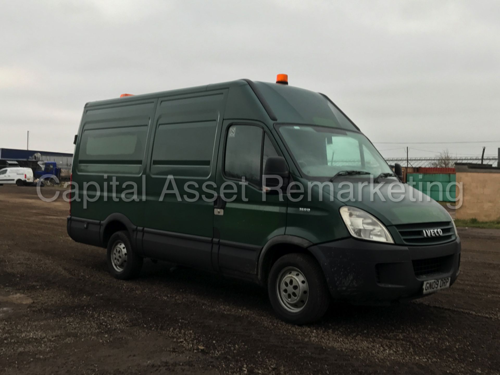 IVECO DAILY 35S12 'MWB HI-ROOF' (2009) '2.3 DIESEL - 120 BHP - 5 SPEED' (1 COMPANY OWNER)