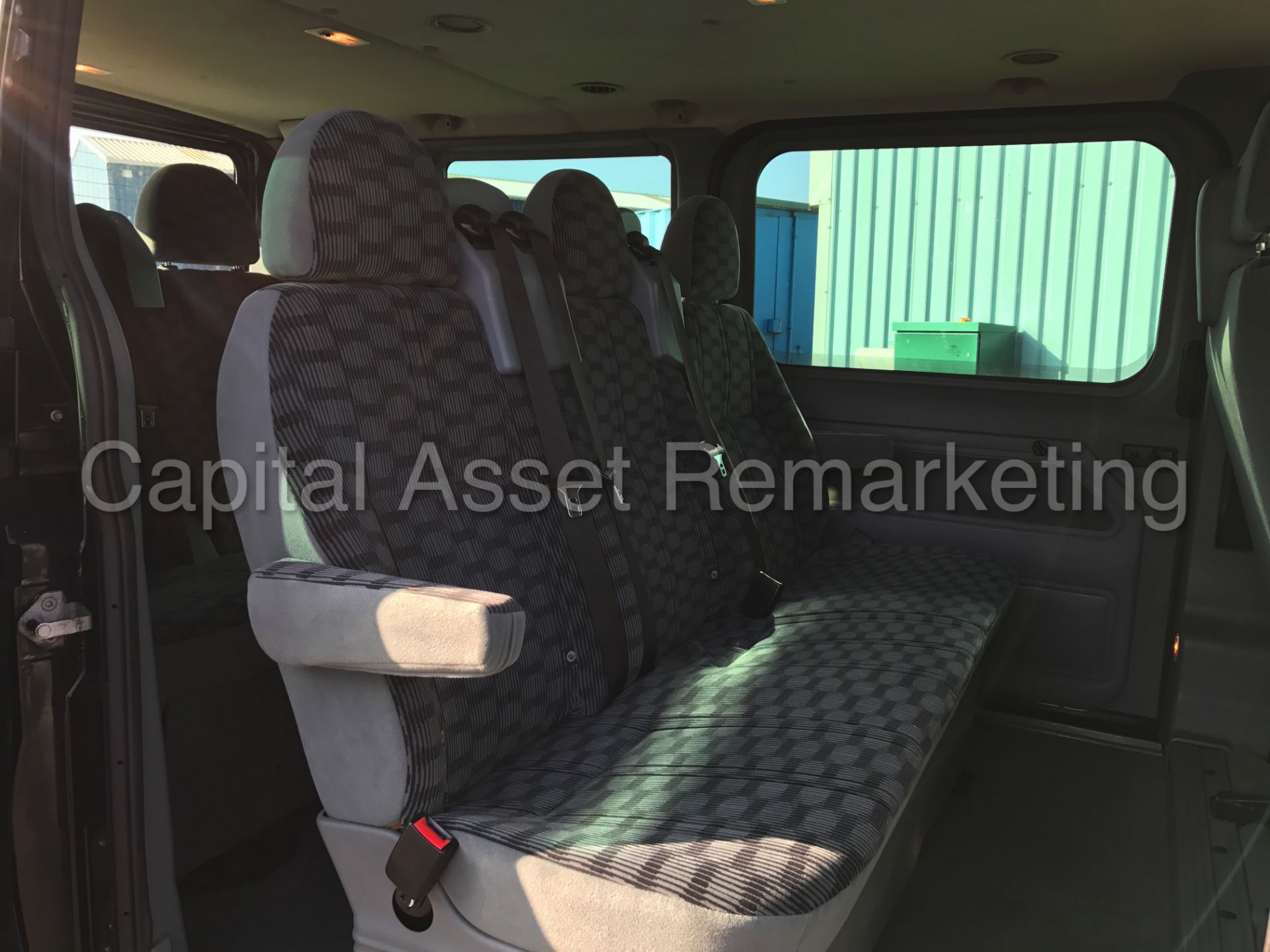 FORD TRANSIT TOURNEO 'GLX EDITION' (2008) '2.2 TDCI - 9 SEATER BUS - AIR CON ' *HUGE SPEC* (NO VAT) - Image 25 of 32