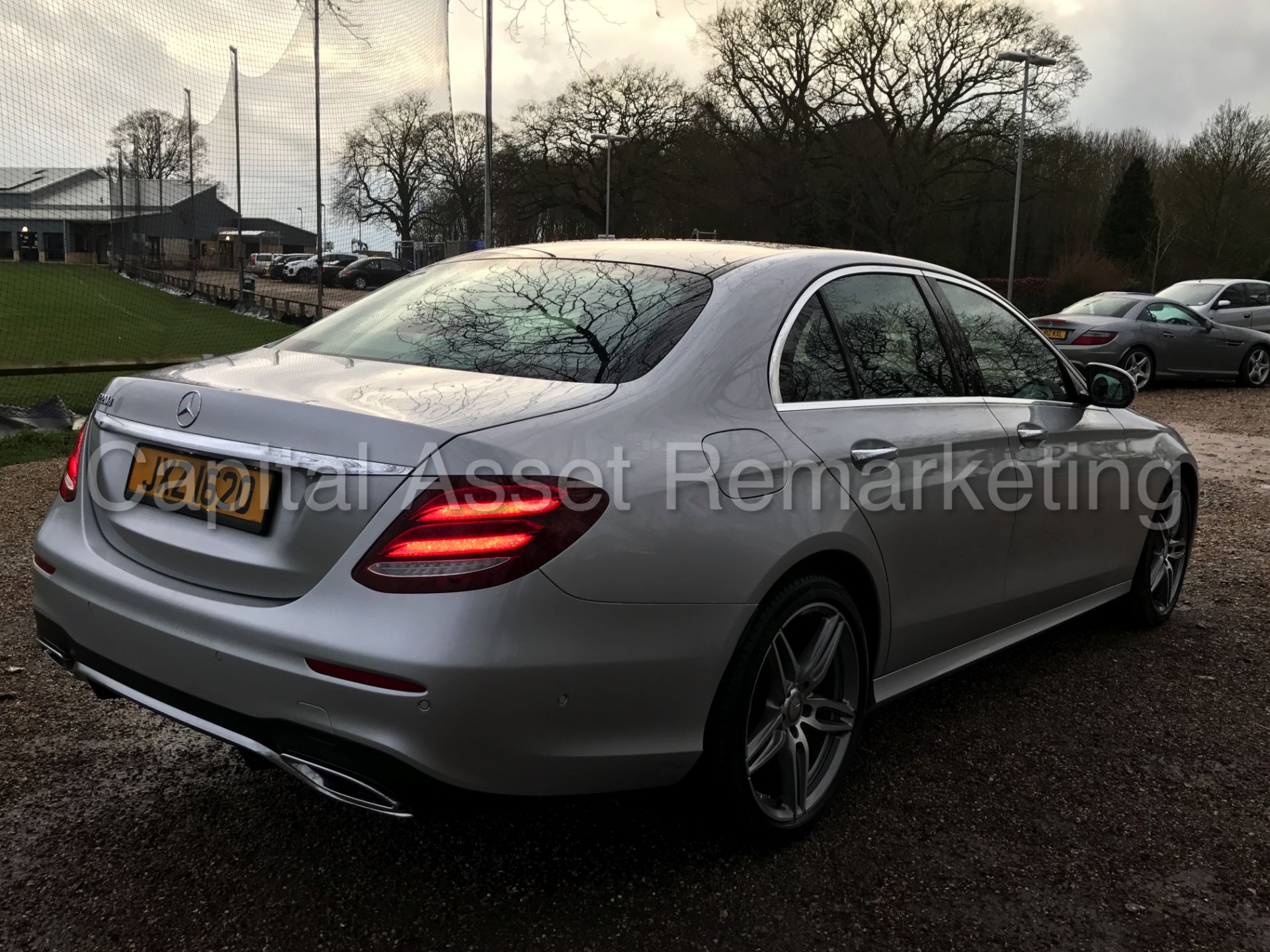 MERCEDES-BENZ E220d 'AMG Premium Plus' (2016) '9-G TRONIC - LEATHER - SAT NAV - PAN ROOF' *TOP SPEC* - Image 12 of 50