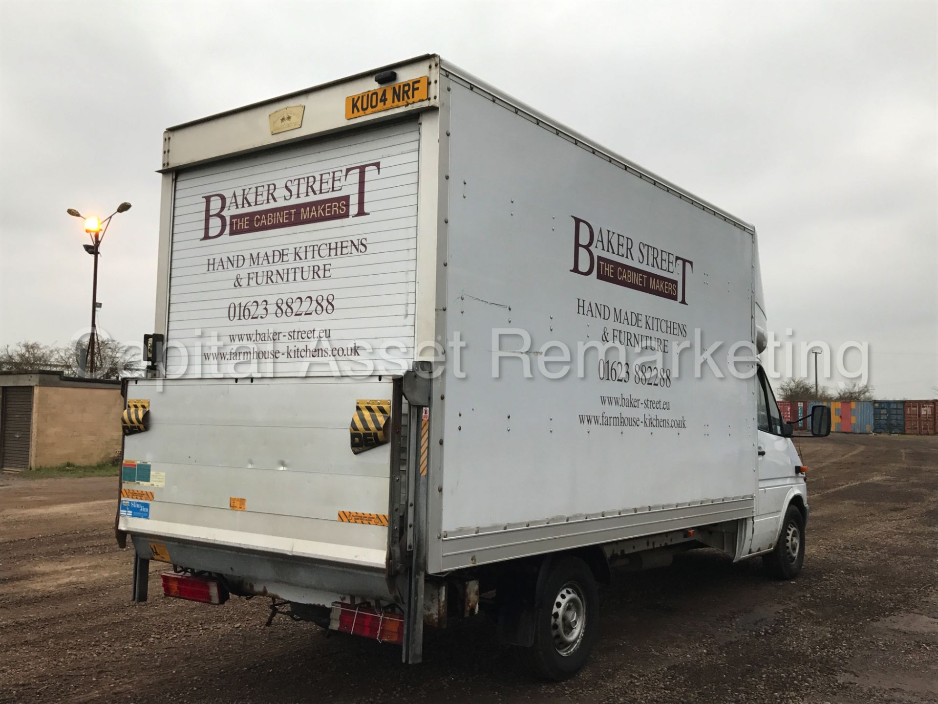 MERCEDES-BENZ SPRINTER 311 CDI 'LWB - LUTON / BOX VAN' (2004 - 04 REG) **ELECTRIC TAIL-LIFT** NO VAT - Image 9 of 17