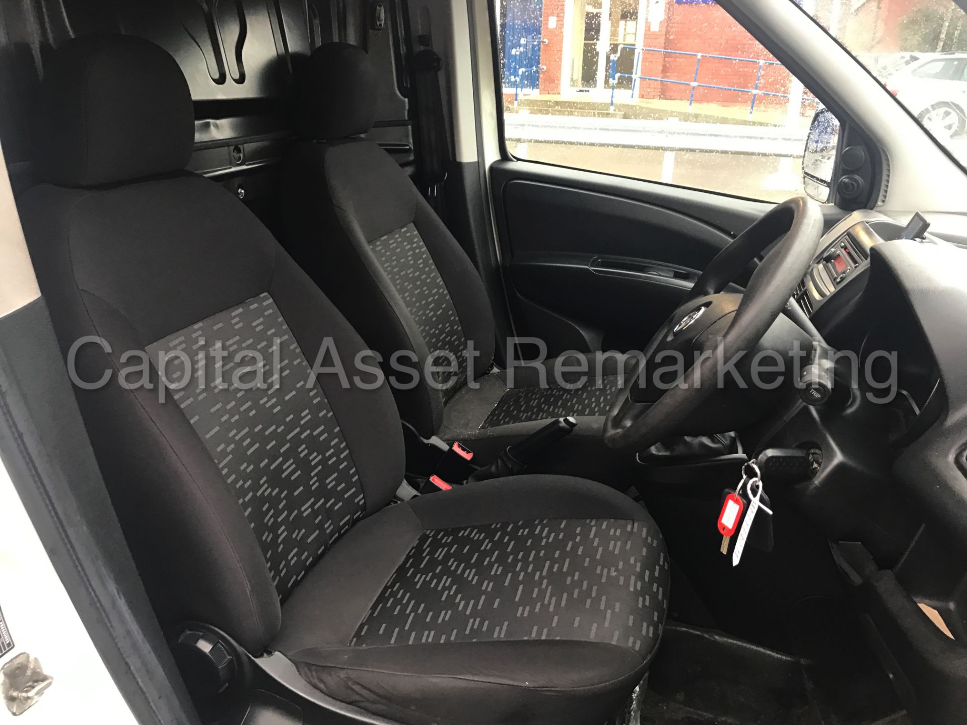 (On Sale) VAUXHALL COMBO 2000 L1H1 (2014 - 14 REG) 'CDTI - ECO FELX - DIESEL - 5 SPEED' (50 MPG+) - Image 14 of 18