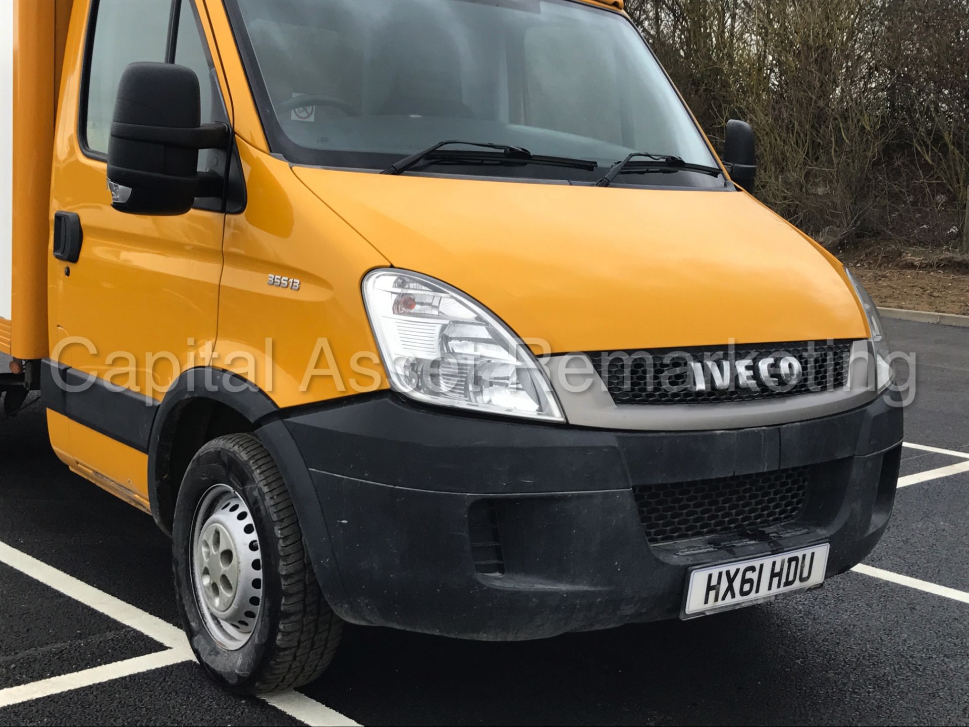IVECO DAILY 35S13 'FRIDGE / FREEZER BOX' (2012 MODEL) '2.3 DIESEL - 5 SPEED' (1 COMPANY OWNER) - Image 9 of 21