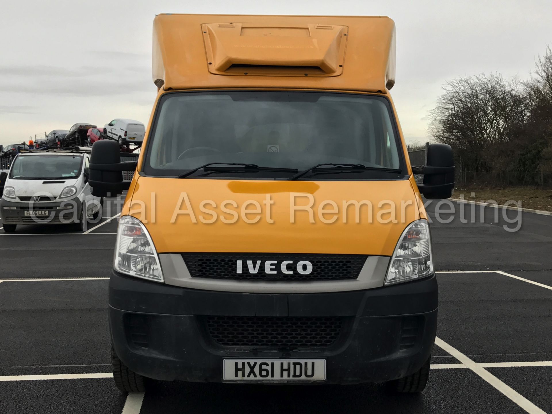 IVECO DAILY 35S13 'FRIDGE / FREEZER BOX' (2012 MODEL) '2.3 DIESEL - 5 SPEED' (1 COMPANY OWNER) - Image 3 of 21