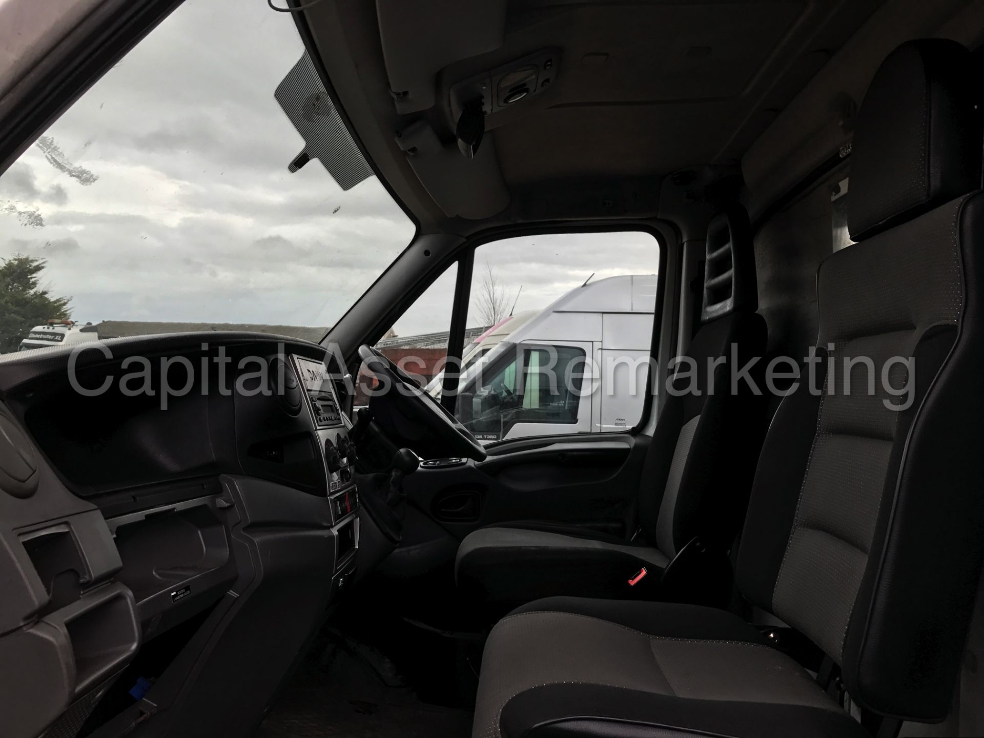 (On Sale) IVECO DAILY 35S11 '16 FT RECOVERY TRUCK' (2012 MODEL) *BRAND NEW BODY* (1 OWNER FROM NEW) - Image 7 of 10