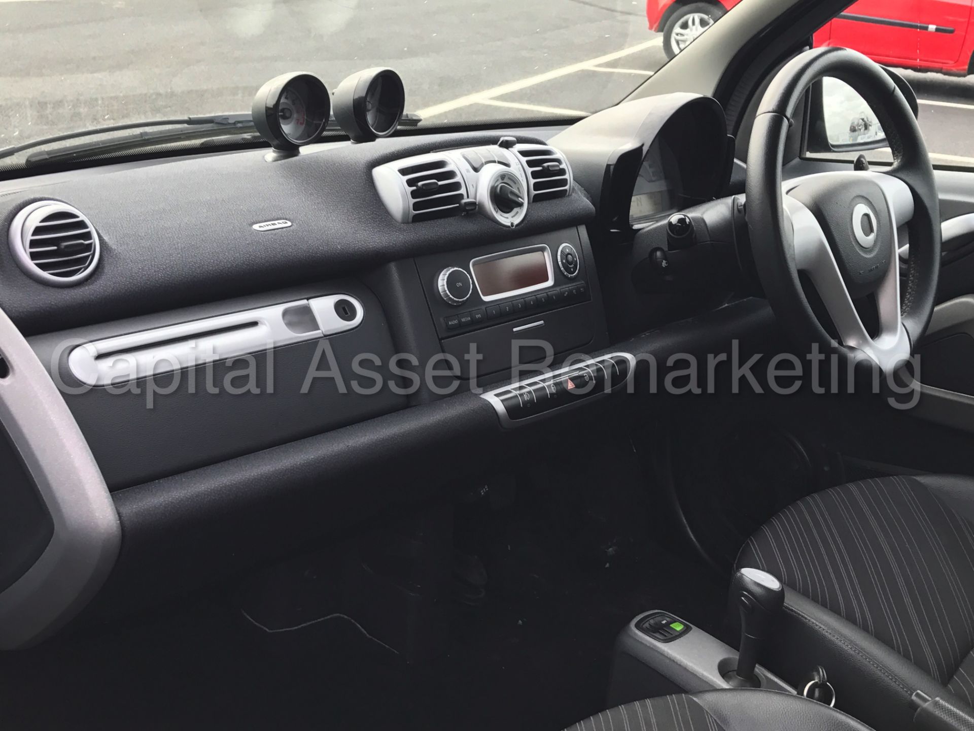 (On Sale) SMART FORTWO 'PULSE' (2013 MODEL) 'MHD - AUTO - A/C - 1 OWNER - STOP / START' (70 MPG +) - Image 20 of 21
