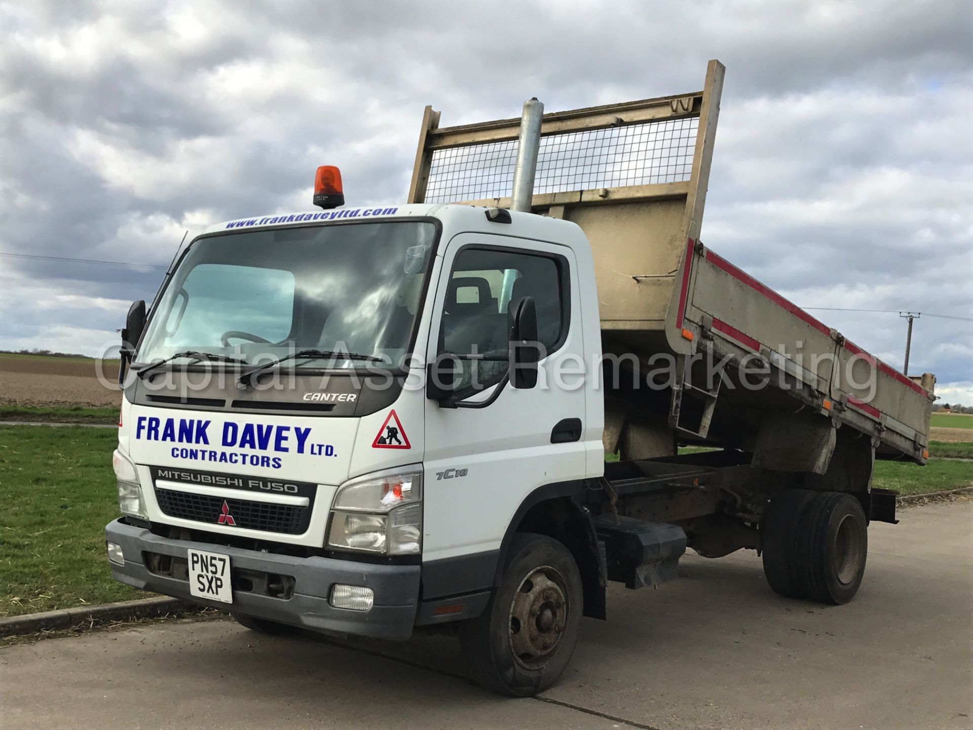 MITSUBISHI FUSO CANTER 75-7C18 'TIPPER' (2008 MODEL) '4.9 DIESEL - 7500 KG - 6 SPEED' (LOW MILES)