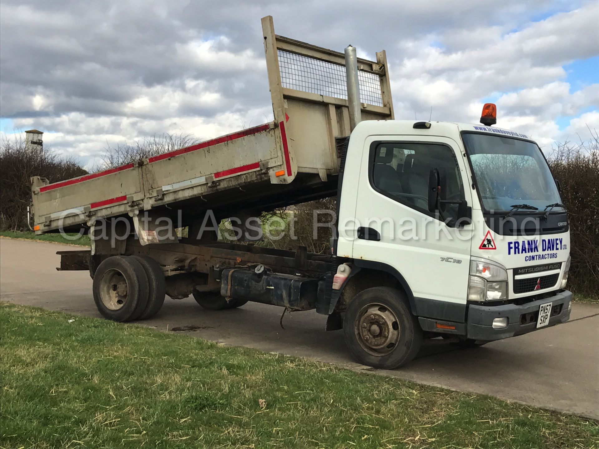 MITSUBISHI FUSO CANTER 75-7C18 'TIPPER' (2008 MODEL) '4.9 DIESEL - 7500 KG - 6 SPEED' (LOW MILES) - Image 9 of 18