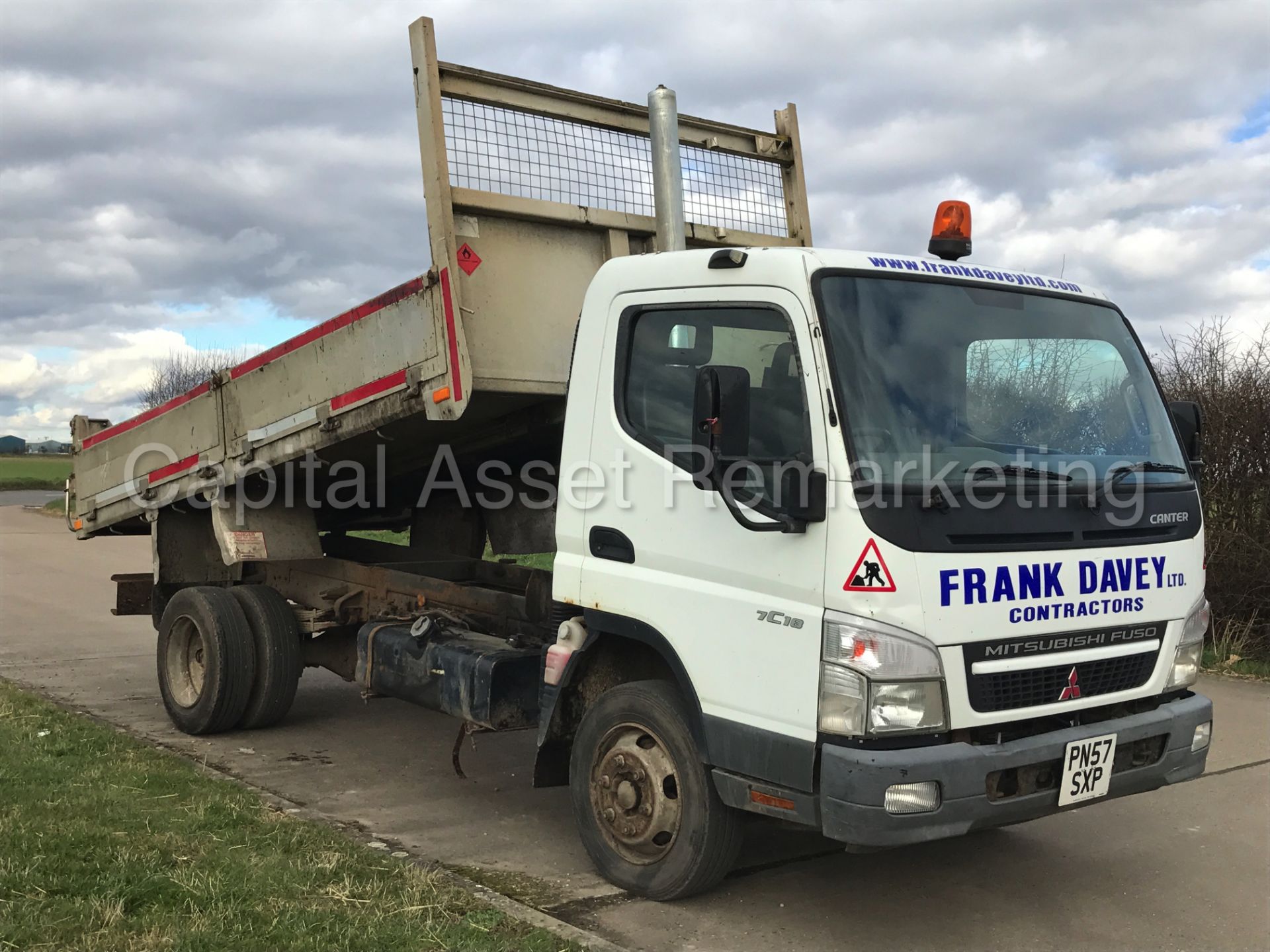 MITSUBISHI FUSO CANTER 75-7C18 'TIPPER' (2008 MODEL) '4.9 DIESEL - 7500 KG - 6 SPEED' (LOW MILES) - Image 11 of 18