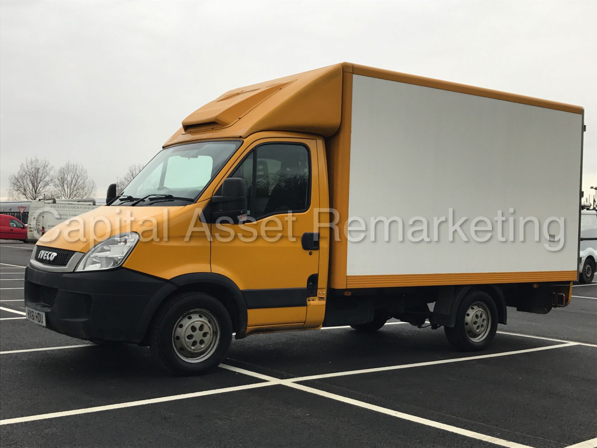 IVECO DAILY 35S13 'FRIDGE / FREEZER BOX' (2012 MODEL) '2.3 DIESEL - 5 SPEED' (1 COMPANY OWNER) - Image 5 of 21