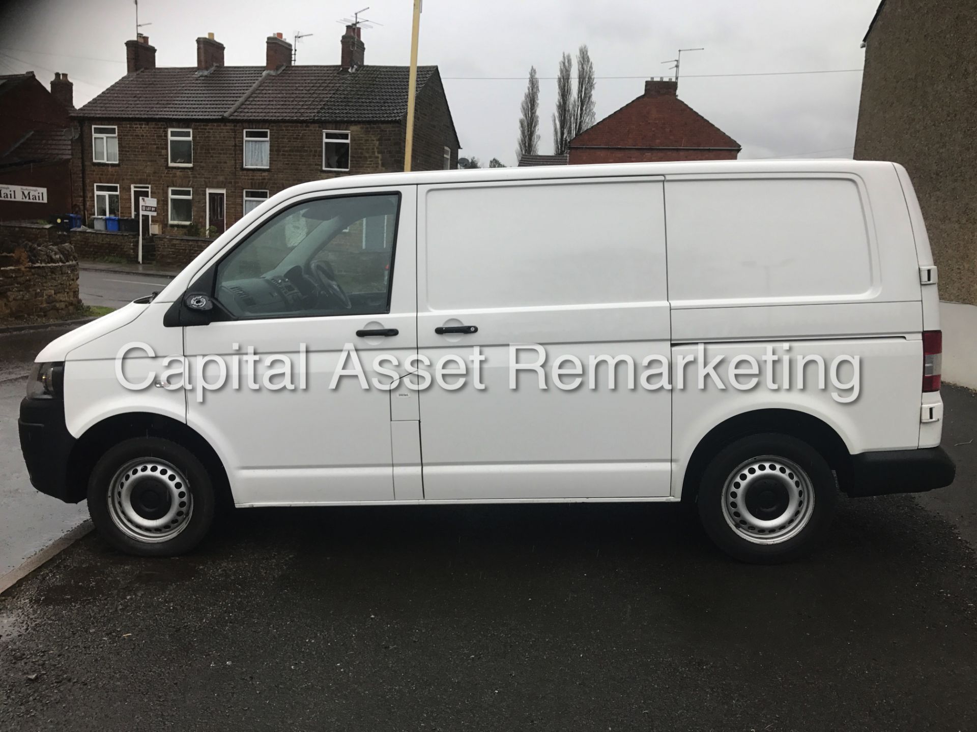 VOLKSWAGEN TRANSPORTER 2.0 TDI SWB (2014 MODEL) 1 OWNER - LOW MILES 64K FSH - ELEC PACK - LOOK!!!! - Image 4 of 16