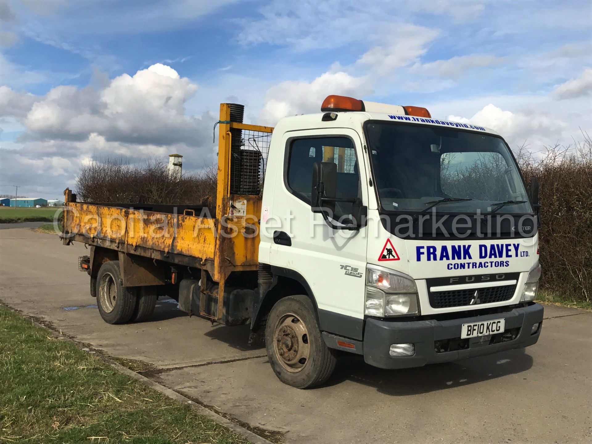 MITSUBISHI FUSO CANTER 75-7C15 'TIPPER' (2010 - 10 REG) '4.9 DIESEL - 7500 KG - 6 SPEED' (LOW MILES) - Image 11 of 21