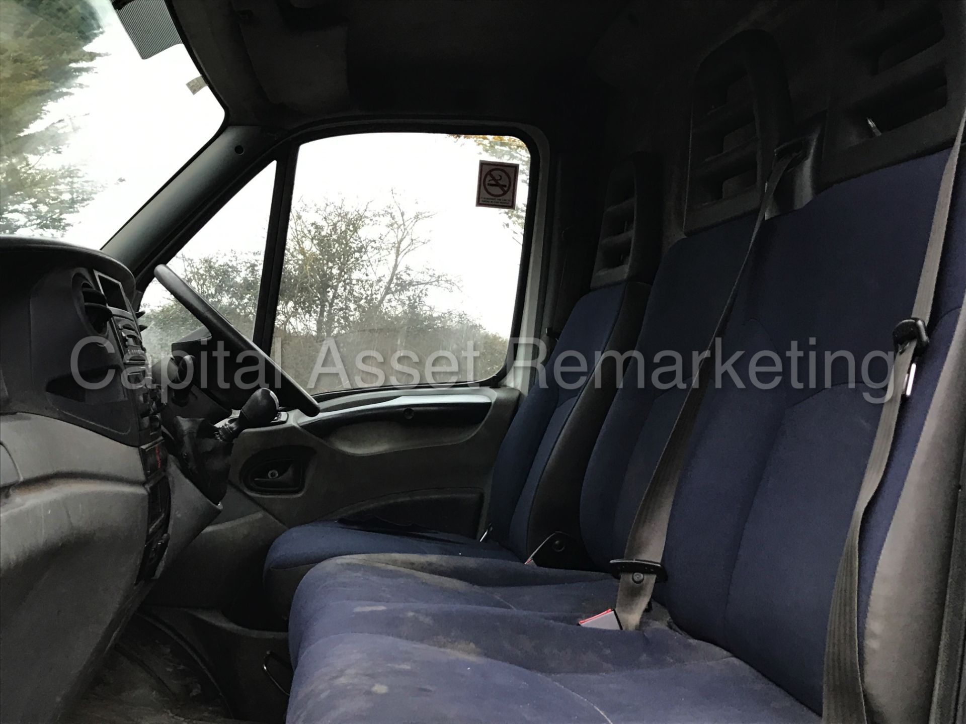 (On Sale) IVECO DAILY 35S12 'MWB HI-ROOF' (2009) '2.3 DIESEL - 120 BHP - 5 SPEED' (1 COMPANY OWNER) - Image 11 of 15