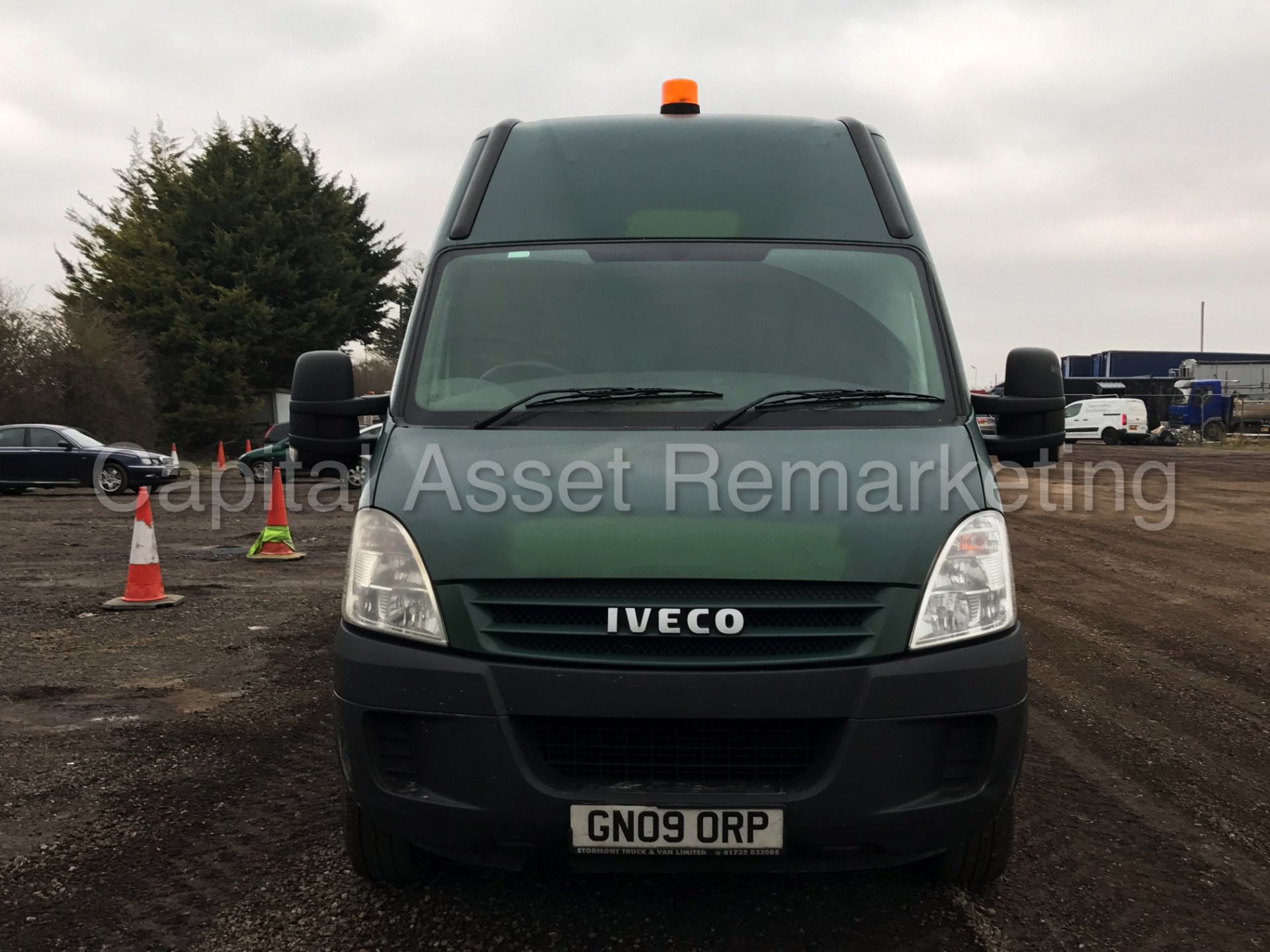 (On Sale) IVECO DAILY 35S12 'MWB HI-ROOF' (2009) '2.3 DIESEL - 120 BHP - 5 SPEED' (1 COMPANY OWNER) - Image 3 of 15