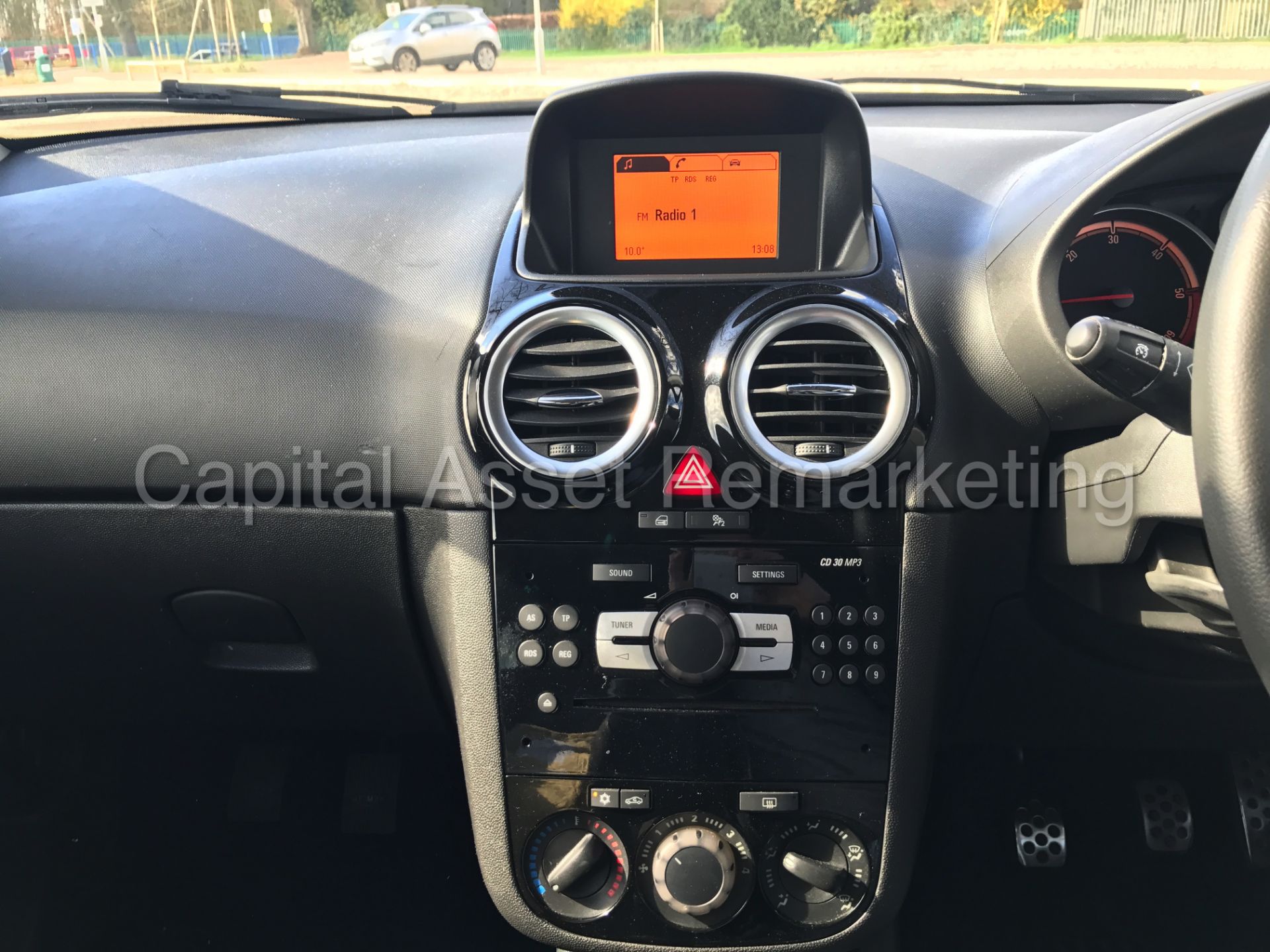 ON SALE VAUXHALL CORSA 'LIMITED EDITION' (2014) 'CDTI - 5 SPEED - AIR CON - ELEC PACK' (1 OWNER - Image 22 of 25