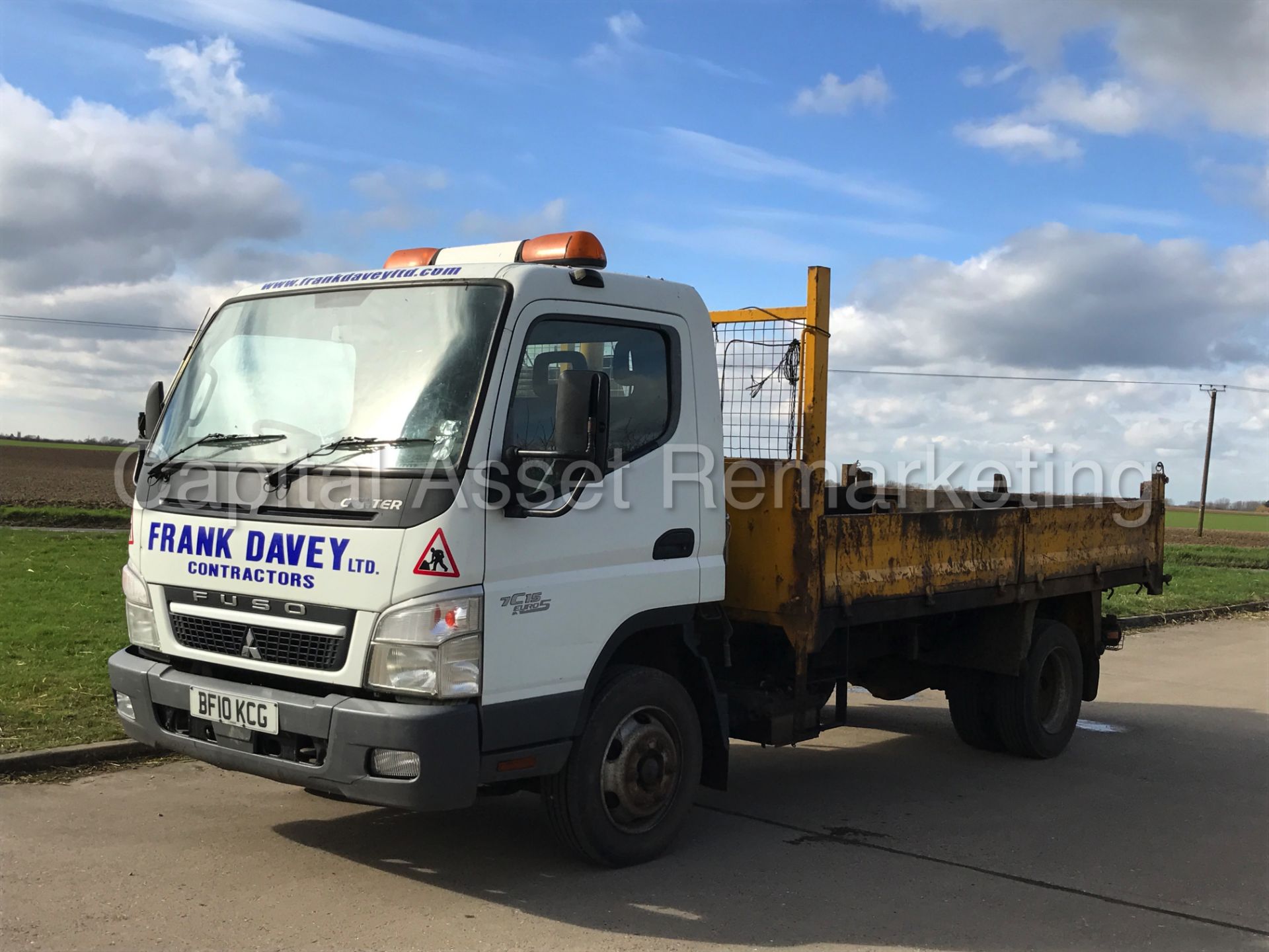 MITSUBISHI FUSO CANTER 75-7C15 'TIPPER' (2010 - 10 REG) '4.9 DIESEL - 7500 KG - 6 SPEED' (LOW MILES) - Image 2 of 21