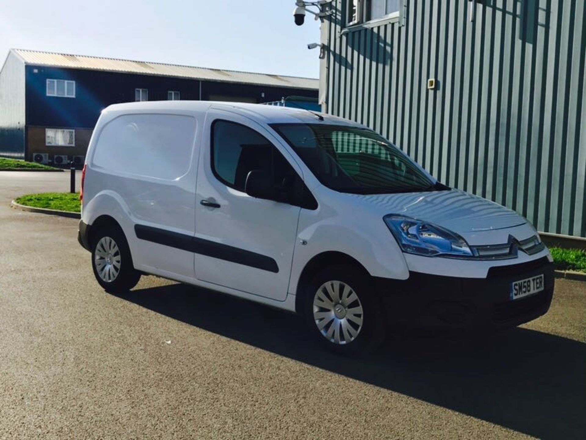 CITROEN BERLINGO 1.6HDI "ENTERPRISE" - 15 REG - 1 OWNER - LOW MILES - SAT NAV - AIR CON - LOOK- 37K! - Image 8 of 22