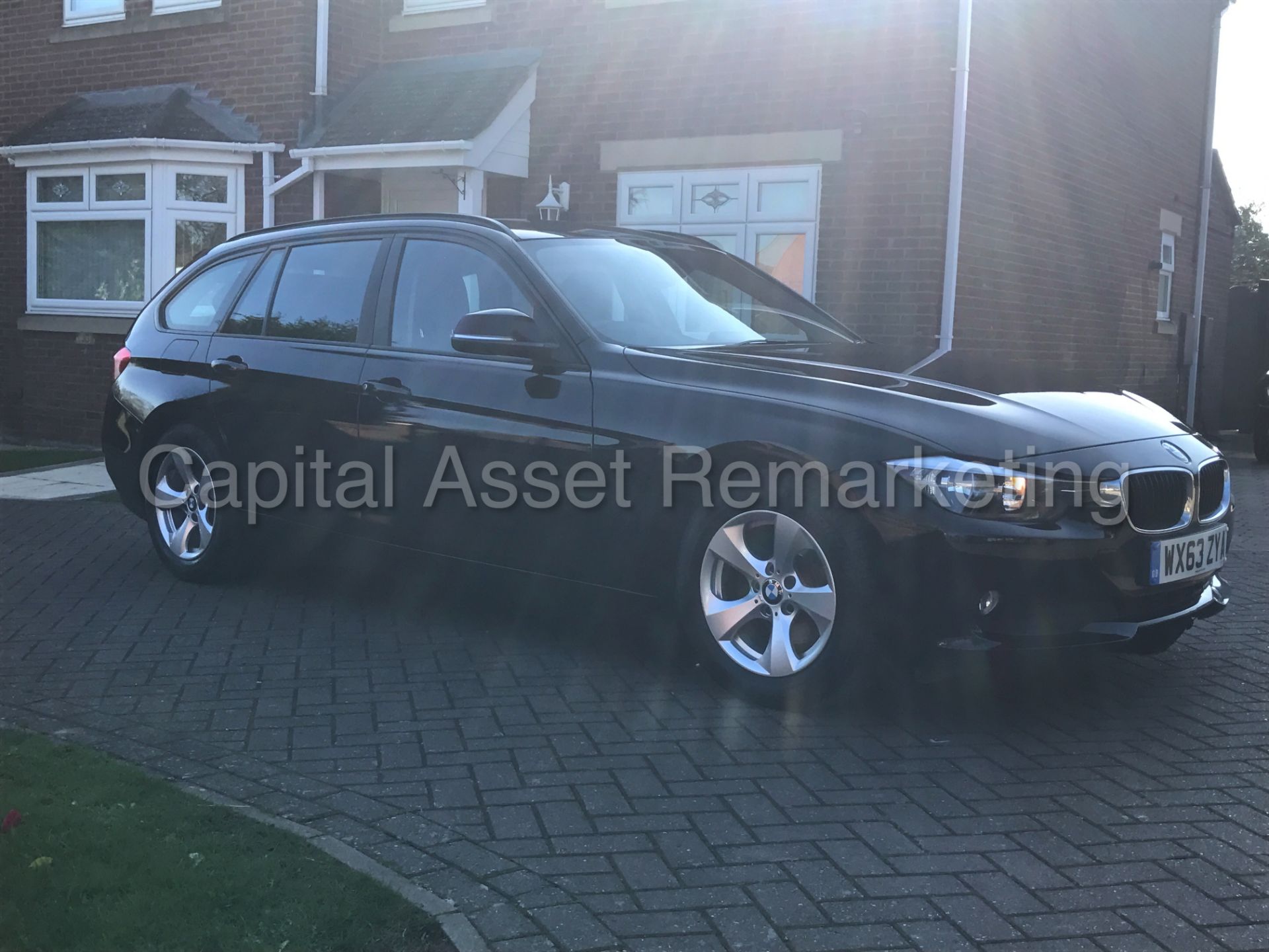 BMW 320d 'EFFICIENT DYNAMICS' TOURING / ESTATE (2014 MODEL) 1 OWNER - MASSIVE SPEC - BLACK - LOOK!!! - Image 10 of 29