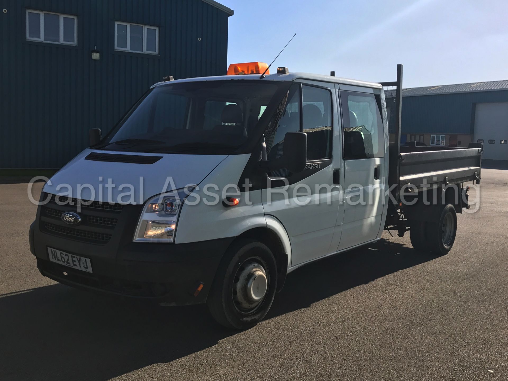 FORD TRANSIT 100 T350 RWD 'D/CAB TIPPER' (2013 MODEL) '2.2 TDCI - 6 SPEED' (1 COMPANY OWNER) - Image 6 of 29