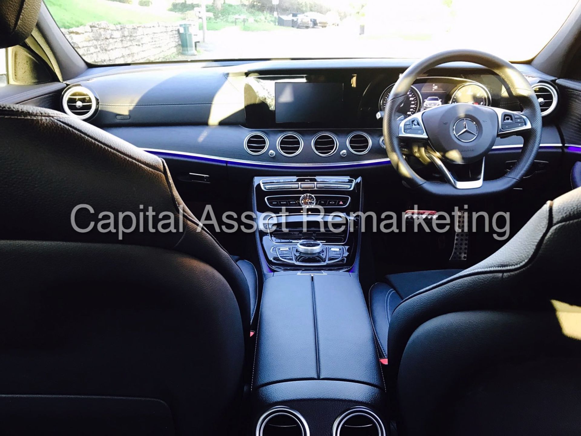 MERCEDES E220d 9G TRONIC "AMG SPORT LINE" (2017 MODEL) MASSIVE SPEC - SAT NAV - LEATHER - AS NEW!!!! - Image 10 of 20