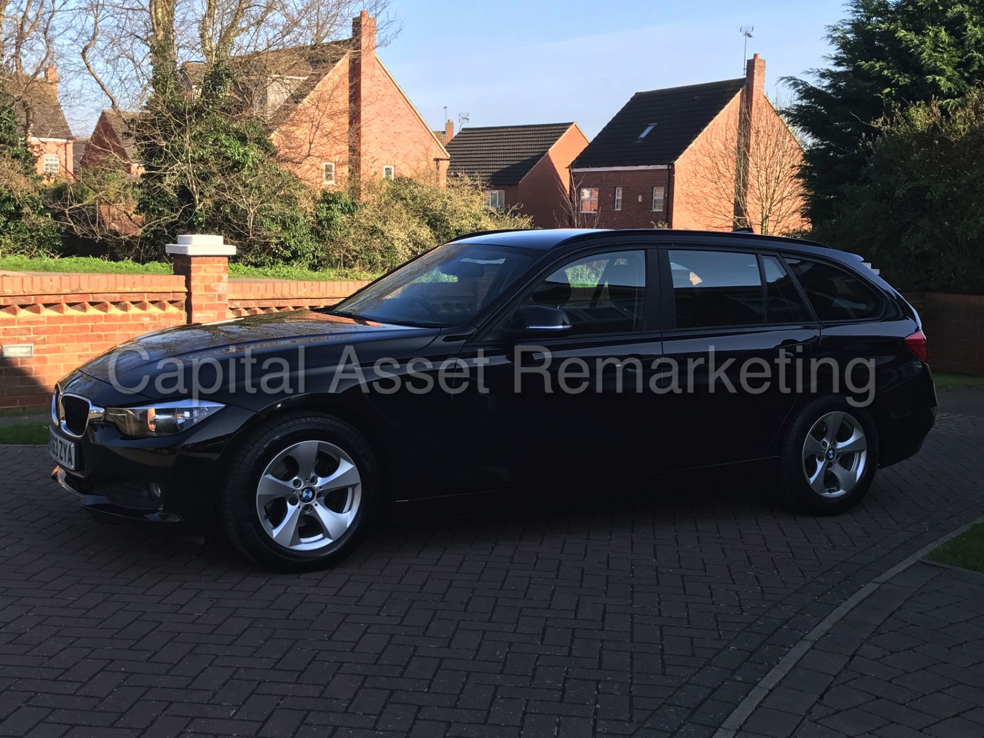 BMW 320d 'EFFICIENT DYNAMICS' TOURING / ESTATE (2014 MODEL) 1 OWNER - MASSIVE SPEC - BLACK - LOOK!!! - Image 5 of 29