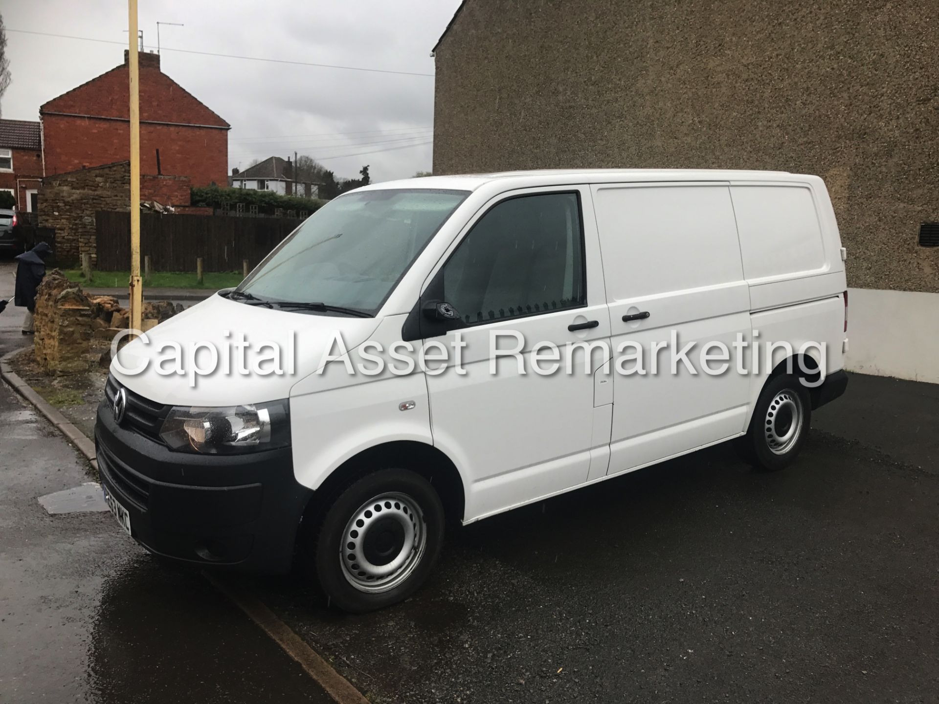 VOLKSWAGEN TRANSPORTER 2.0 TDI SWB (2014 MODEL) 1 OWNER - LOW MILES 64K FSH - ELEC PACK - LOOK!!!! - Image 3 of 16