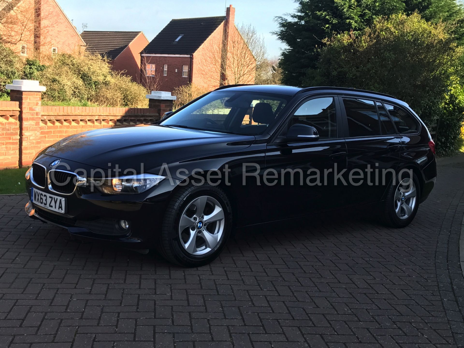 BMW 320d 'EFFICIENT DYNAMICS' TOURING / ESTATE (2014 MODEL) 1 OWNER - MASSIVE SPEC - BLACK - LOOK!!! - Image 4 of 29