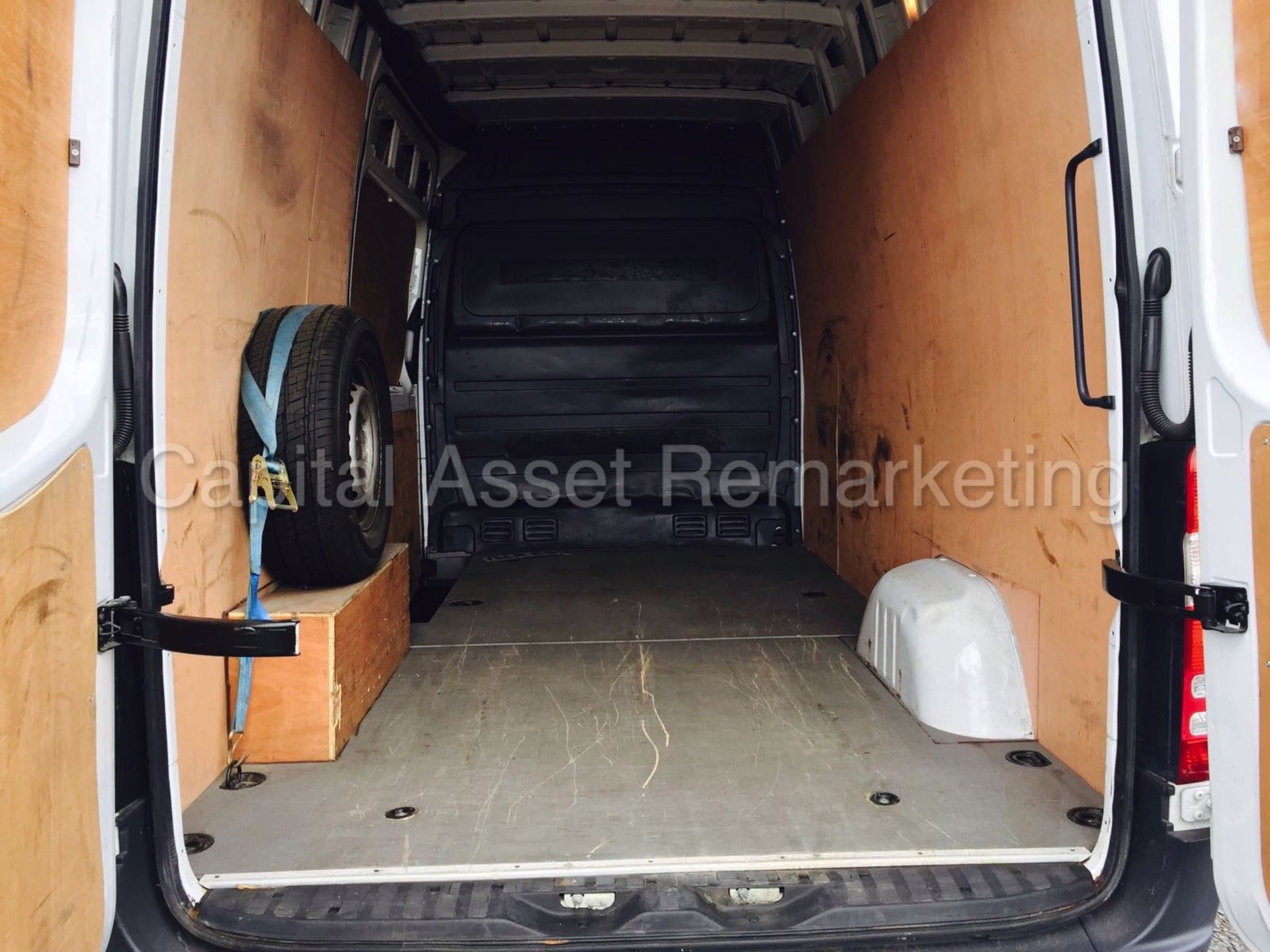 MERCEDES SPRINTER 313CDI "130BHP - 6 SPEED" FACELIFT MODEL / NEW SHAPE (2014 YEAR) 1 OWNER - Image 8 of 11