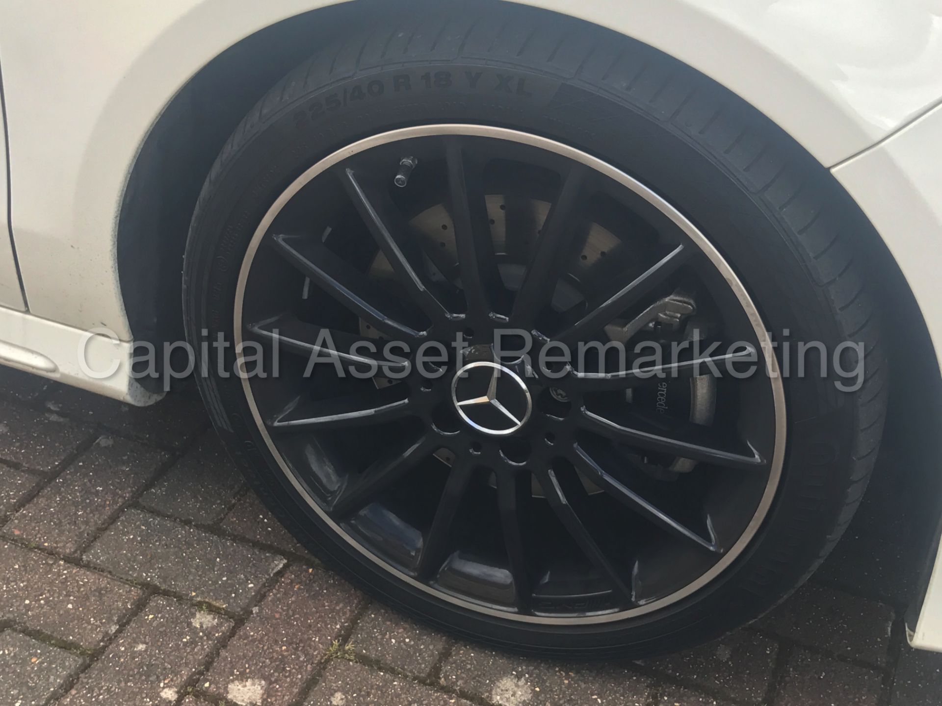 MERCEDES-BENZ CLA 220 CDI 'AMG SPORT' (2015) '7 DCT AUTO - STOP/START - SAT NAV' **NIGHT PACKAGE** - Image 13 of 33