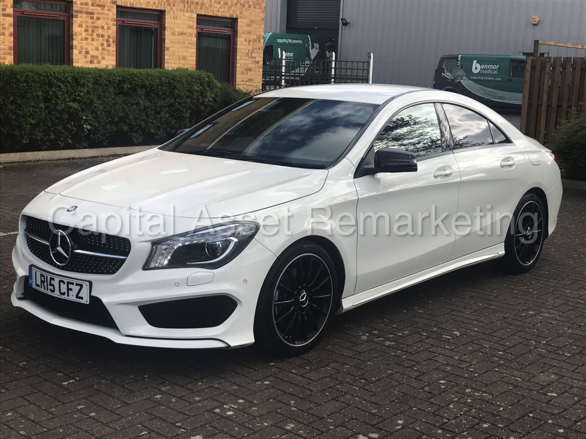 MERCEDES-BENZ CLA 220 CDI 'AMG SPORT' (2015) '7 DCT AUTO - STOP/START - SAT NAV' **NIGHT PACKAGE** - Image 4 of 33