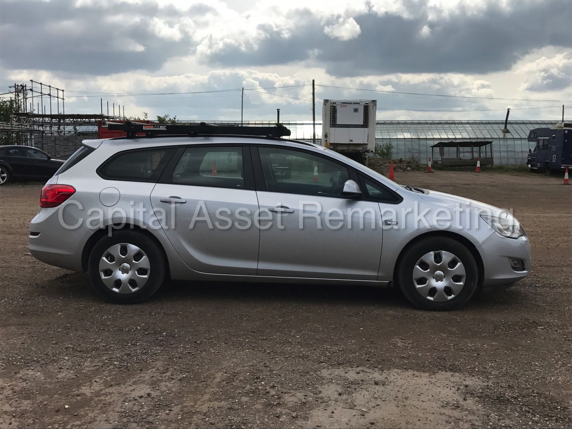 VAUXHALL ASTRA 'EXCLUSIVE' (2012 MODEL) '1.7 CDTI - ECOFLEX - 6 SPEED' **AIR CON** (1 OWNER) - Image 7 of 19