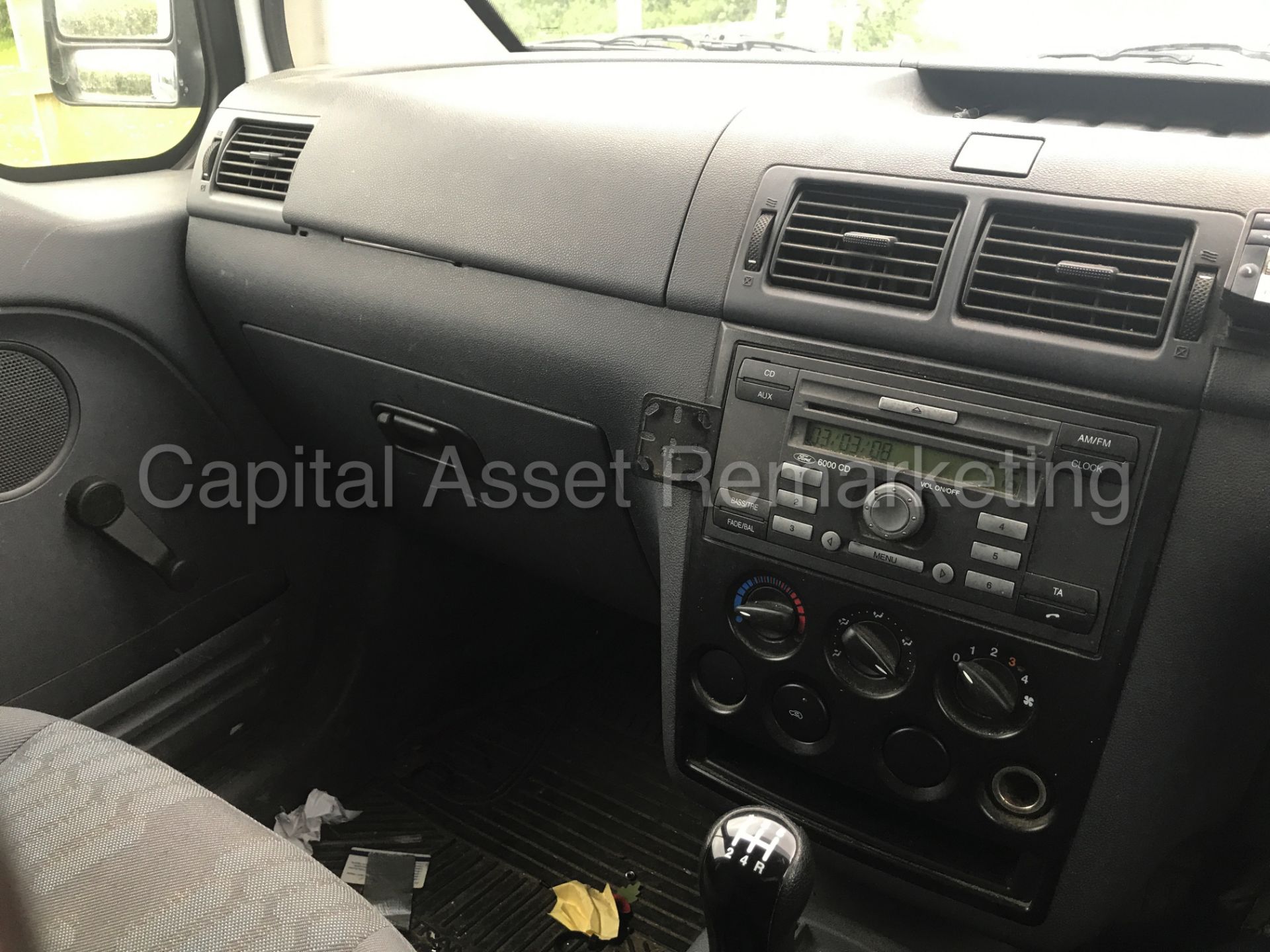 FORD TRANSIT CONNECT 75 T200 (2010 MODEL) '1.8 TDCI - 5 SPEED' 9NO VAT - SAVE 20%) - Image 16 of 18