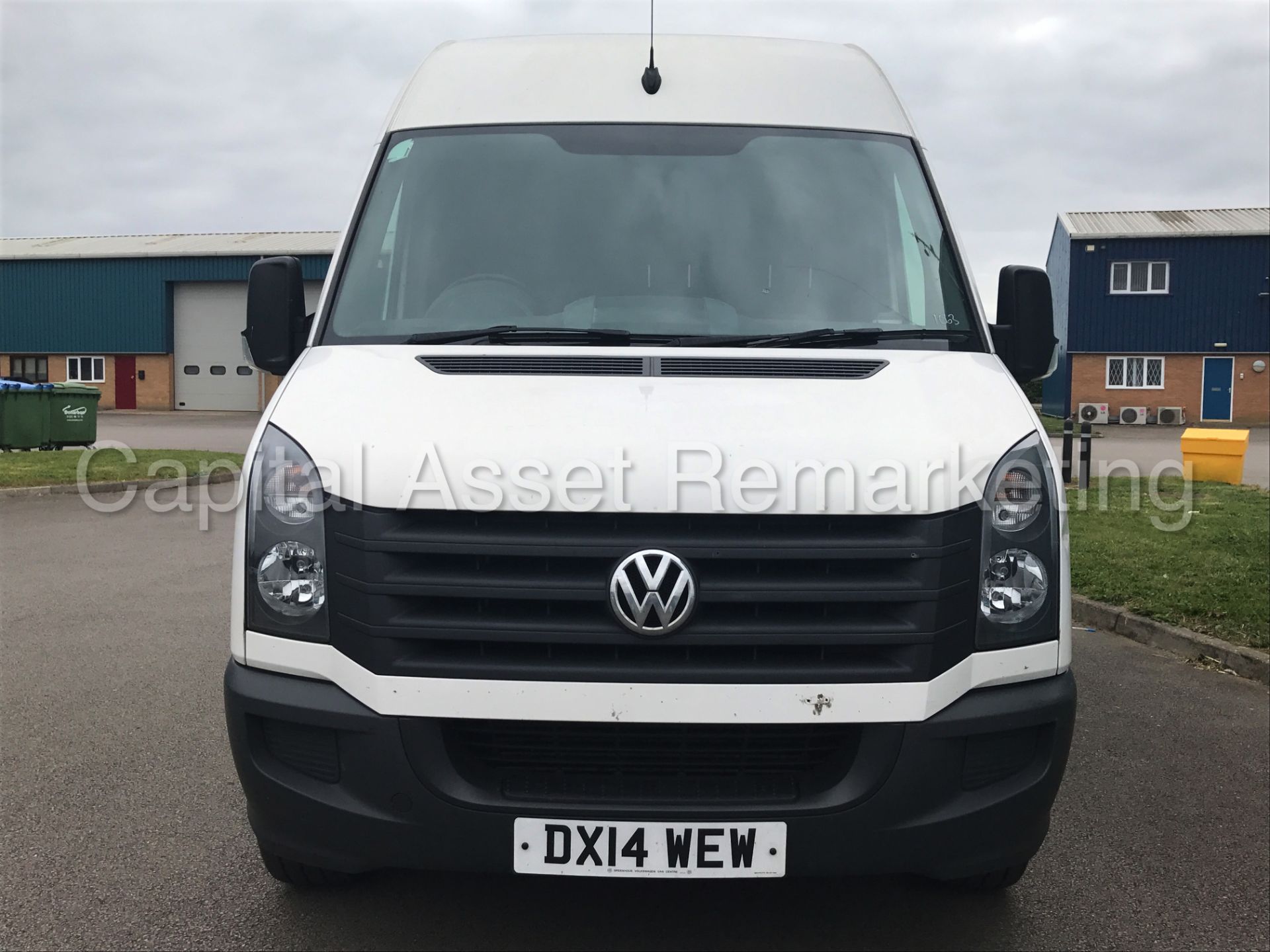 VOLKSWAGEN CRAFTER CR35 'MWB HI-ROOF' (2014) '2.0 TDI - 109 PS - 6 SPEED' *1 COMPANY OWNER FROM NEW* - Image 2 of 19